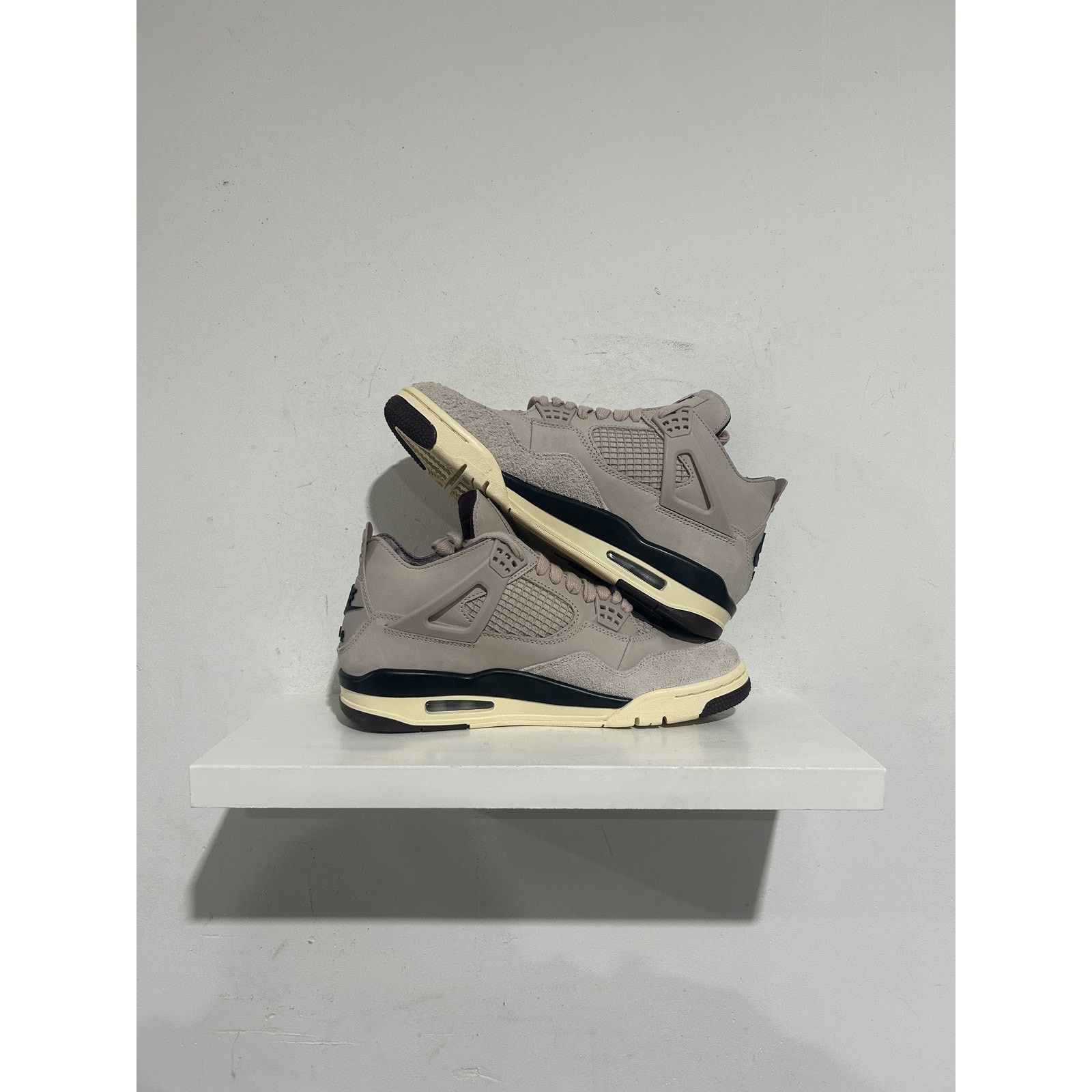 Nike JORDAN 4 A MA MANIERE WHILE YOU SLEEPING 10W (8.5M) PREOWNED Size US 8.5 / EU 41-42 - 2 Thumbnail