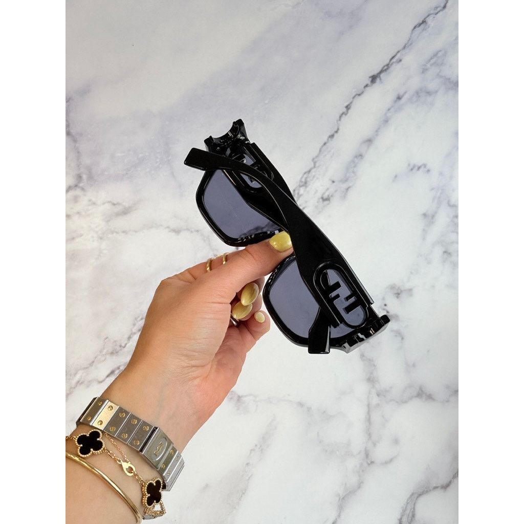 Fendi NEW Fendi FE40108U O'Lock Black Flat Top Sunglasses Size ONE SIZE - 6 Thumbnail