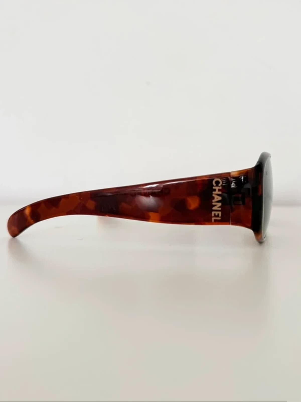 Chanel Chanel Oversized Tortoiseshell Sunglasses Size ONE SIZE - 5 Thumbnail