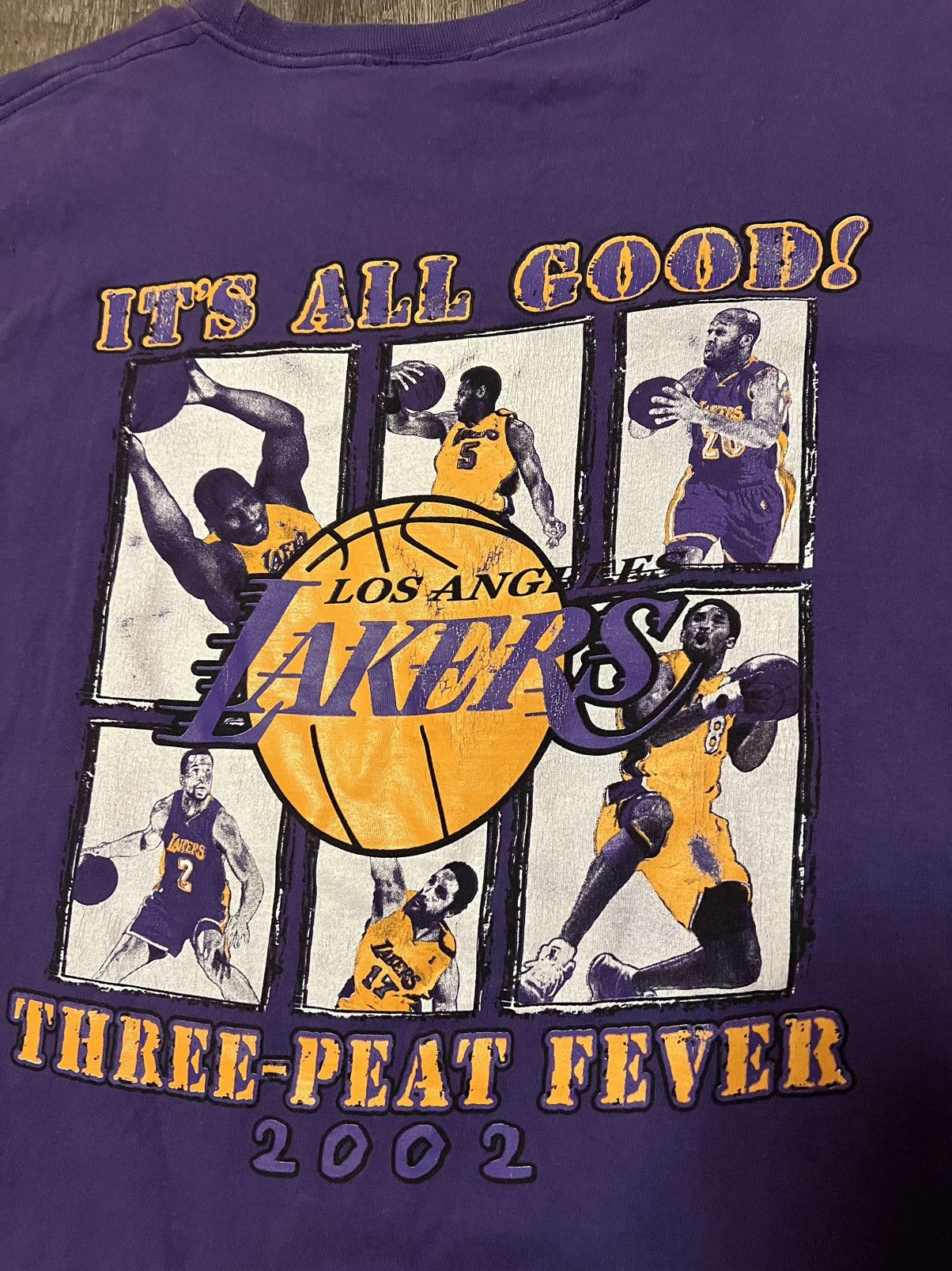 NBA × Vintage Vintage Lakers 3 Peat NBA Champions Kobe Shaq Shirt size 2XL Size US XXL / EU 58 / 5 - 2 Thumbnail