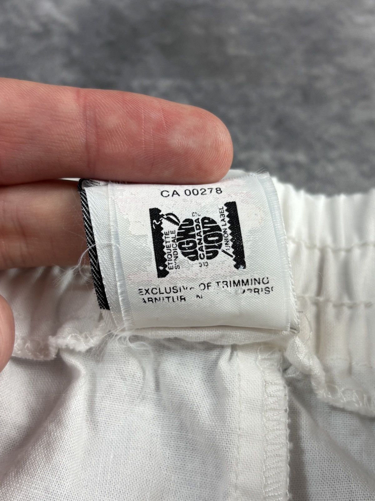 Vintage Vintage Pleated Shorts 80s 90s Cotton Loose Baggy White Stag Size US 28 / EU 44 - 4 Thumbnail