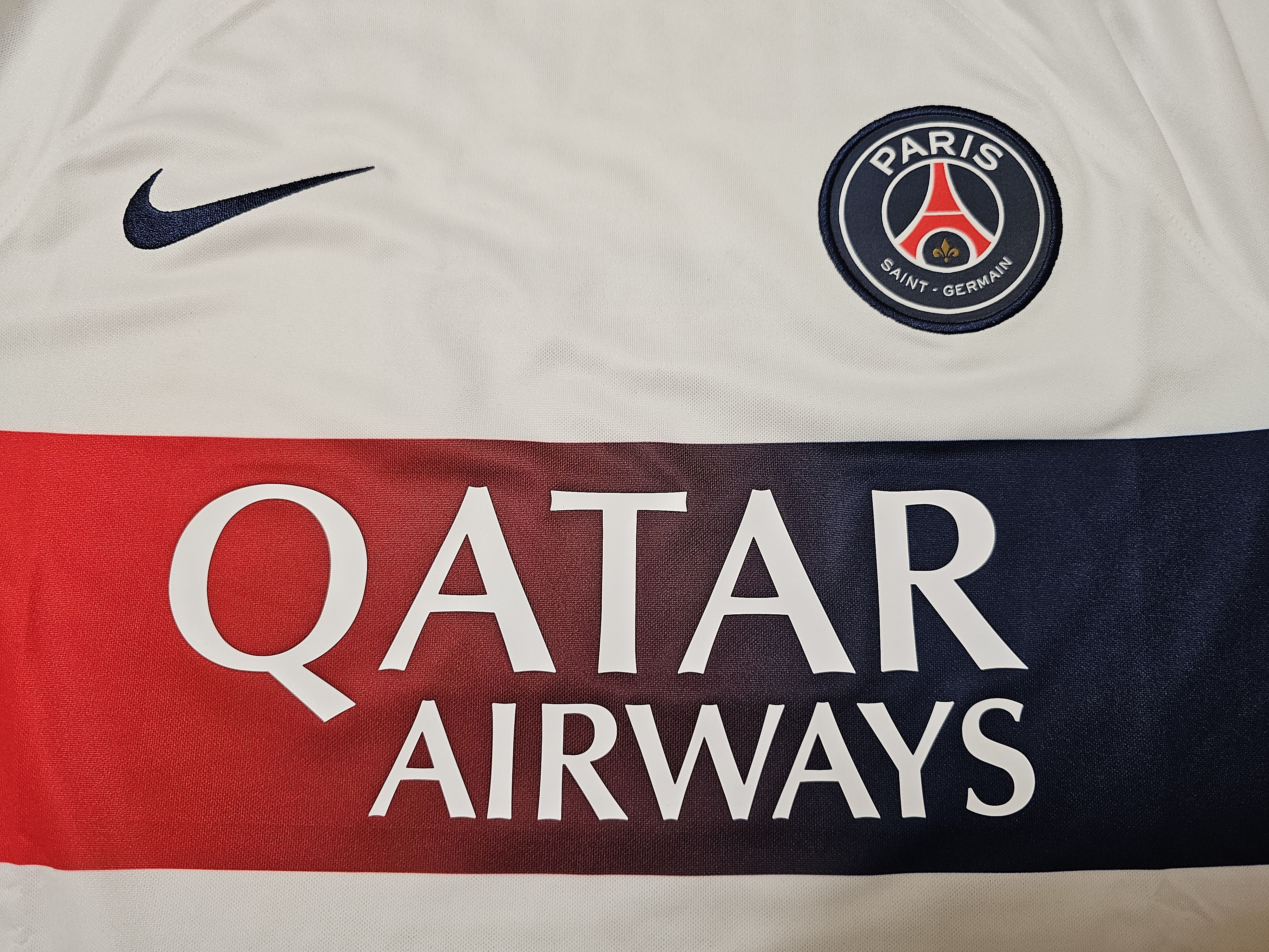 Nike PSG PARIS SAINT-GERMAIN 2024 MBAPPE FOOTBALL SOCCER JERSEY Size US M / EU 48-50 / 2 - 3 Thumbnail