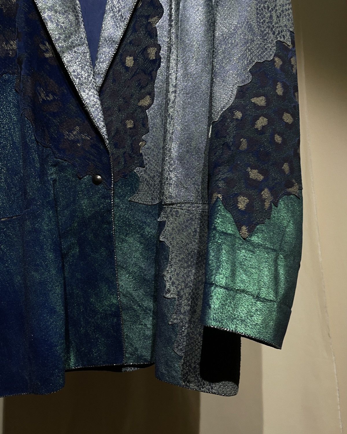 Roberto Cavalli 80-90s roberto cavalli -Handpainted Leather Patchwork Jacket Size US L / EU 52-54 / 3 - 6 Thumbnail