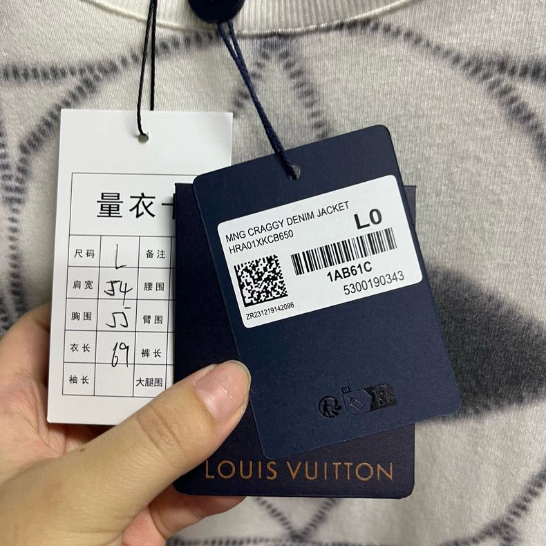 Louis Vuitton Louis Vuitton Tin-dyed and printed short sleeve T-shirt wi Size US L / EU 52-54 / 3 - 3 Thumbnail
