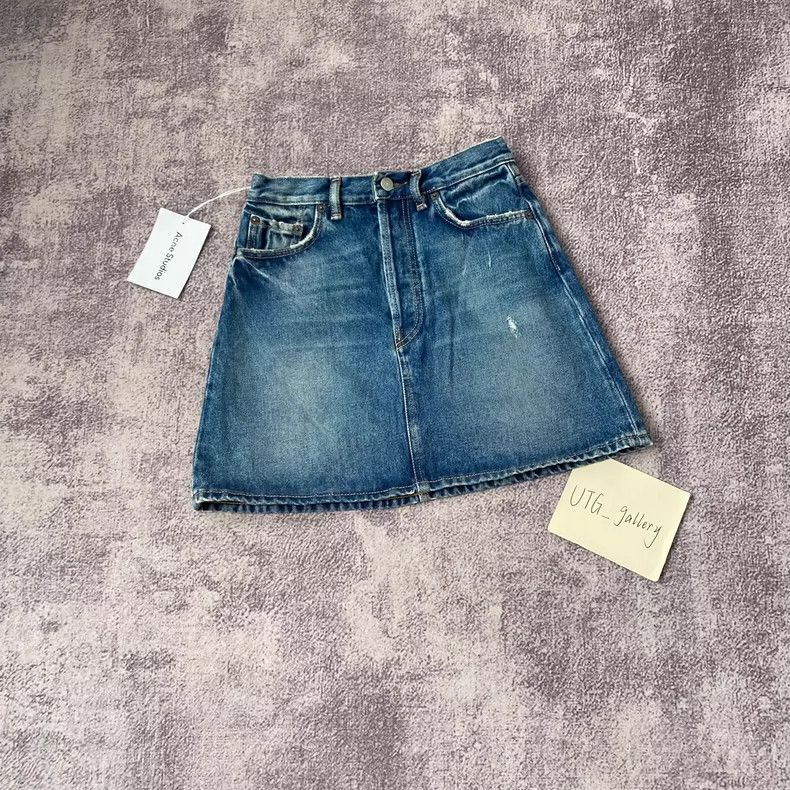 Acne Studios Acne Studios distressed denim short Size 42" / US 20 - 1 Thumbnail