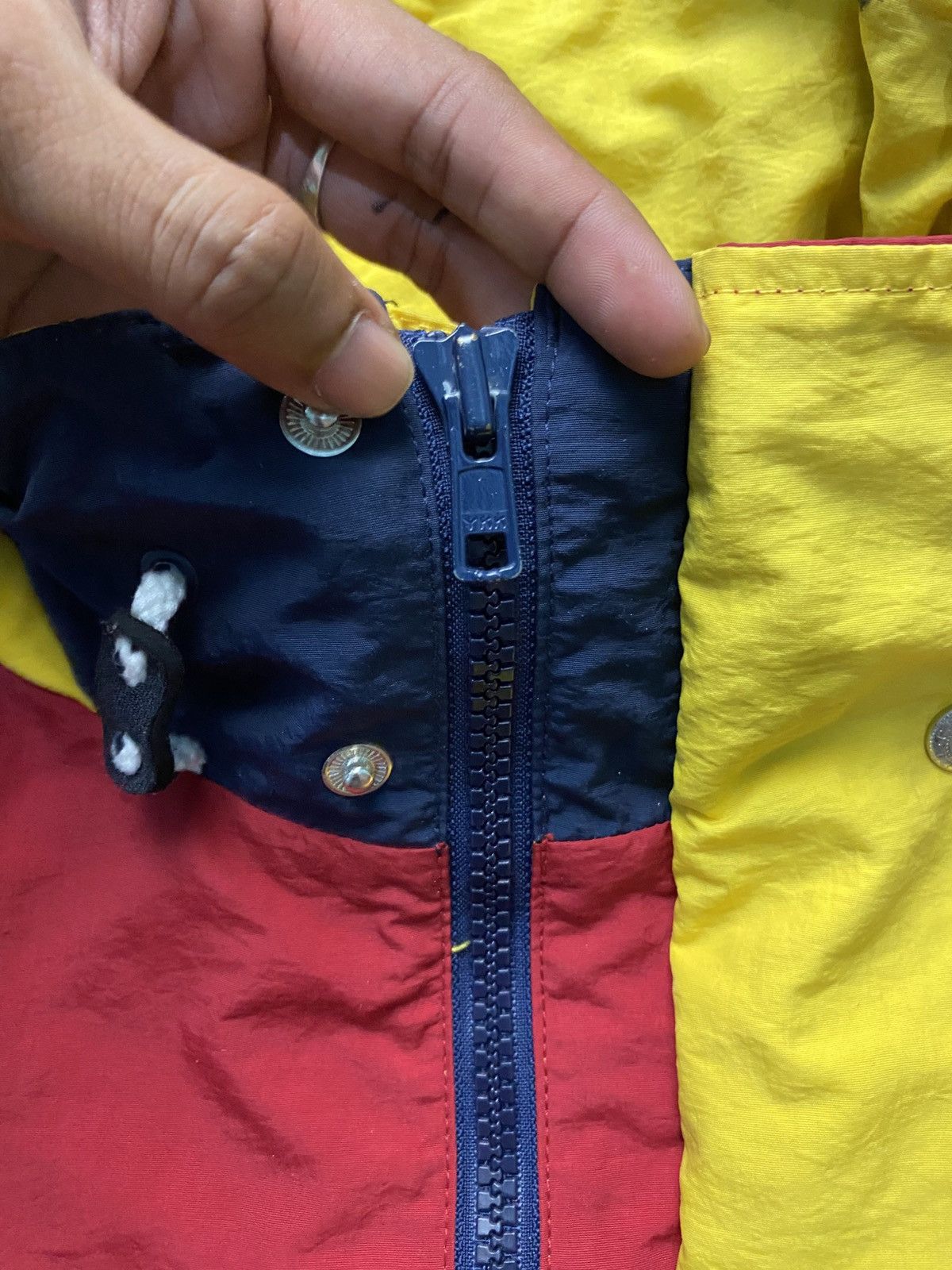 Tommy Hilfiger Vintage 90’s Tommy Hilfiger Full Zip Light Jacket block Size US L / EU 52-54 / 3 - 13 Thumbnail