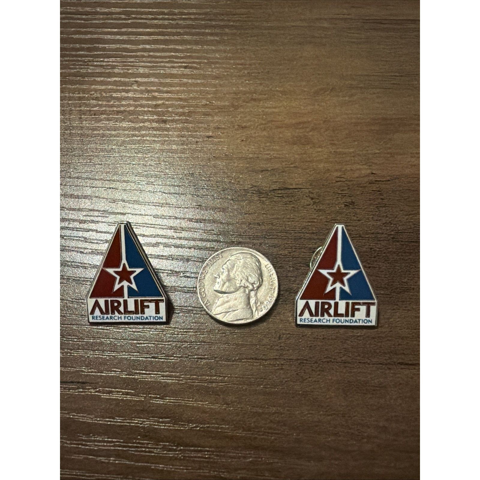 The Unbranded Brand Airlift Research Foundation Lapel Pin United States Vintage Size ONE SIZE - 2 Thumbnail