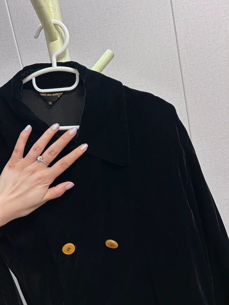 Comme des Garcons Comme des Garcons Twisted irregular velvet coat Size M / US 6-8 / IT 42-44 - 3 Thumbnail