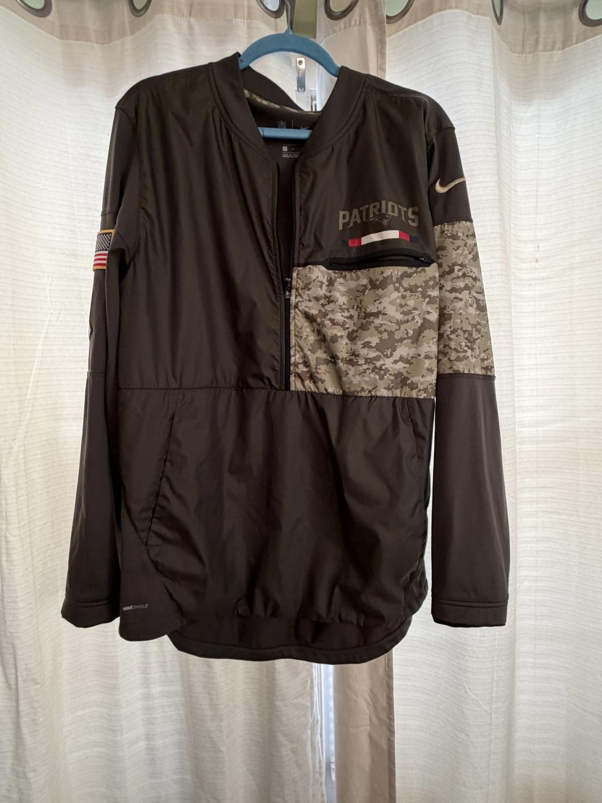Nike New England Patriots On-Field USA Pullover Jacket LARGE Size US L / EU 52-54 / 3 - 1 Thumbnail