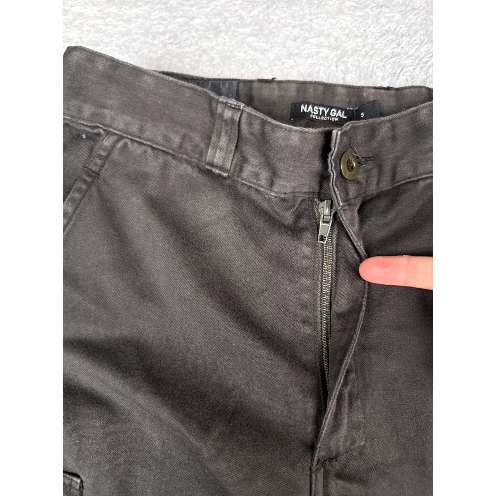 Nasty Gal Nasty Gal Womens Cargo Pants Small Black Twill Jogger High Rise 26x27 Tapered Casual Size 28" / US 6 / IT 42 - 6 Thumbnail