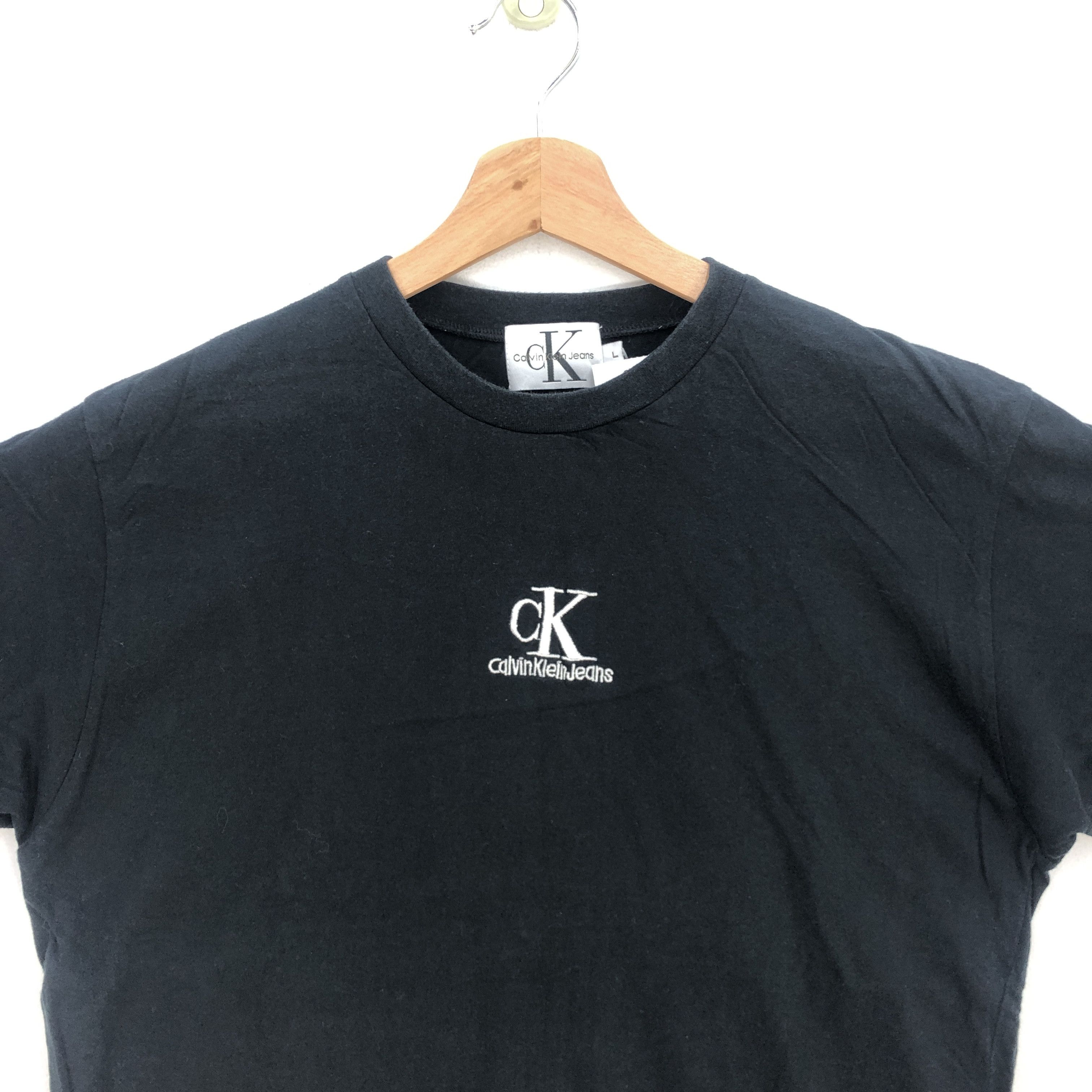 Calvin Klein Vintage Y2K Calvin Klein T Shirt Calvin Klein Crewneck Tees Size US L / EU 52-54 / 3 - 2 Thumbnail