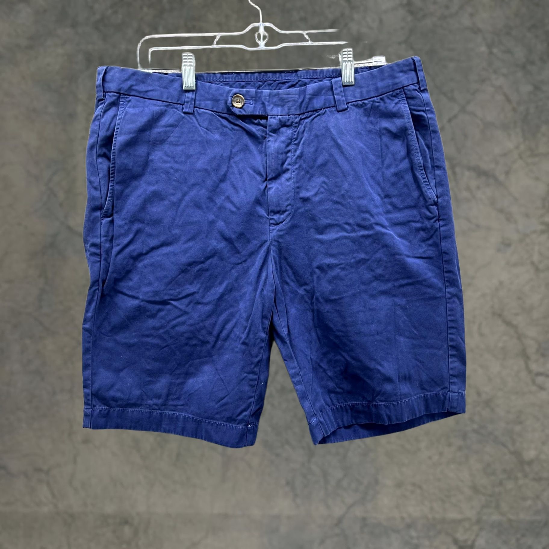Brooks Brothers Brooks Brothers Shorts Bermuda Mens 36 Blue 100% Cotton Chino Casual Golf Flat Front Zip Fly Pocketed Waist 36 Navy Boys? Size US 36 / EU 52 - 1 Thumbnail
