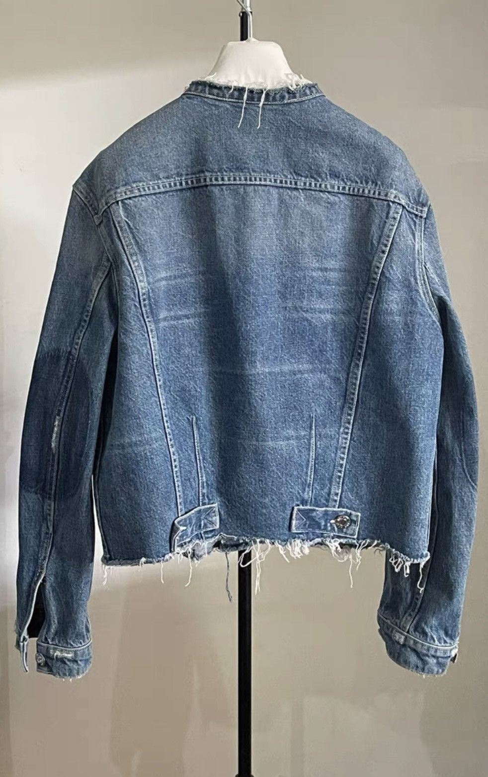 Helmut Lang Helmut Lang Destroyed Denim Jacket Size US XS / EU 42 / 0 - 3 Thumbnail