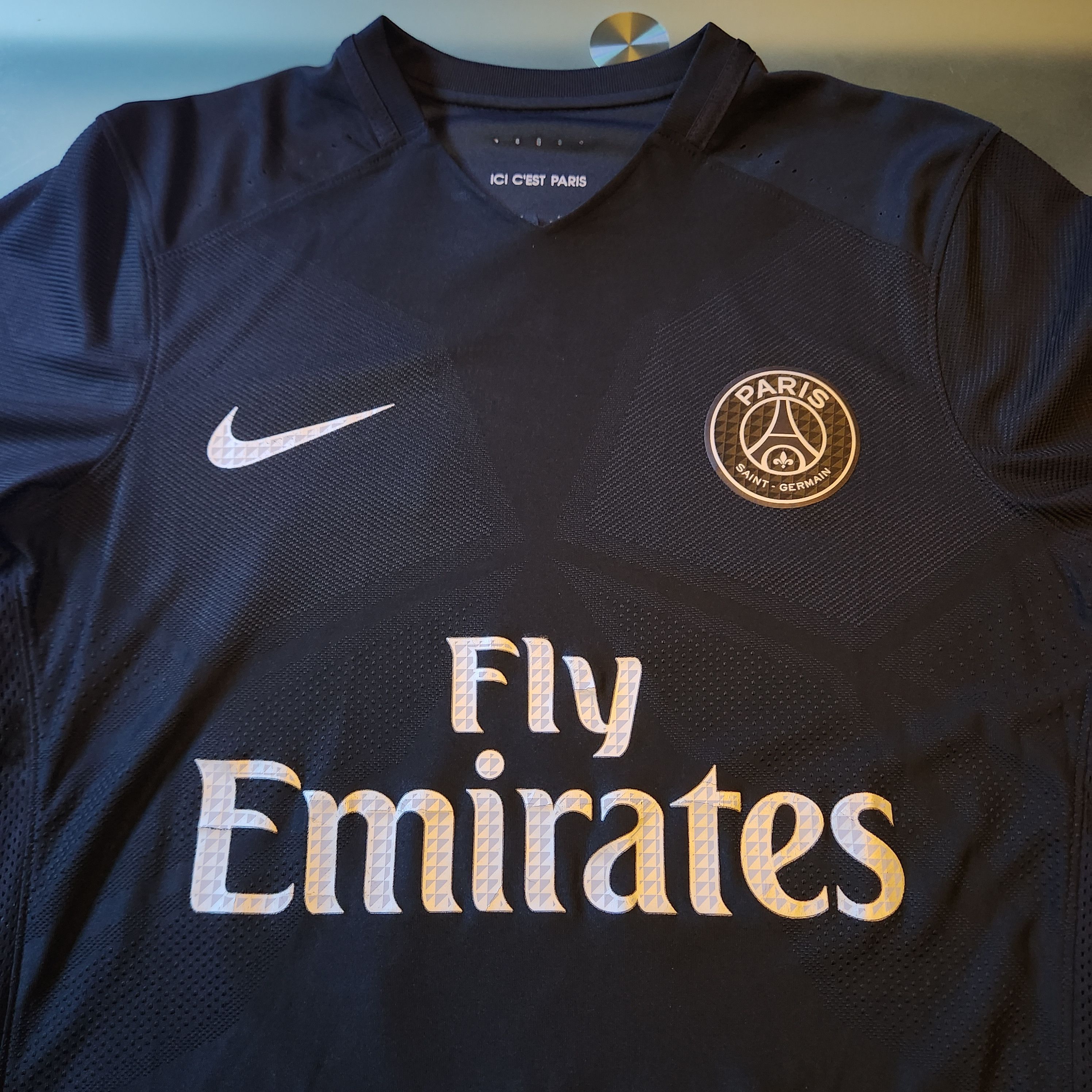 Nike Authentic Player Issue PSG Paris 2015-2016 3rd Third Jersey Size US M / EU 48-50 / 2 - 7 Thumbnail
