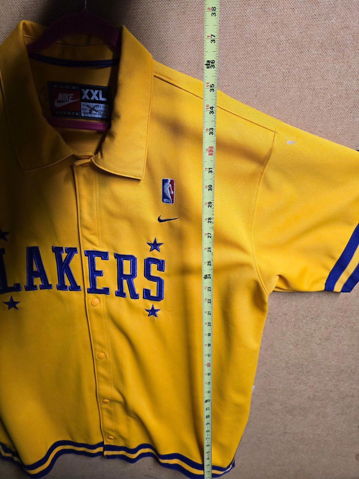 Nike Mens XXL LA Lakers Rewind 57 Vintage Shooting Shirt Warmup Size US XXL / EU 58 / 5 - 7 Thumbnail