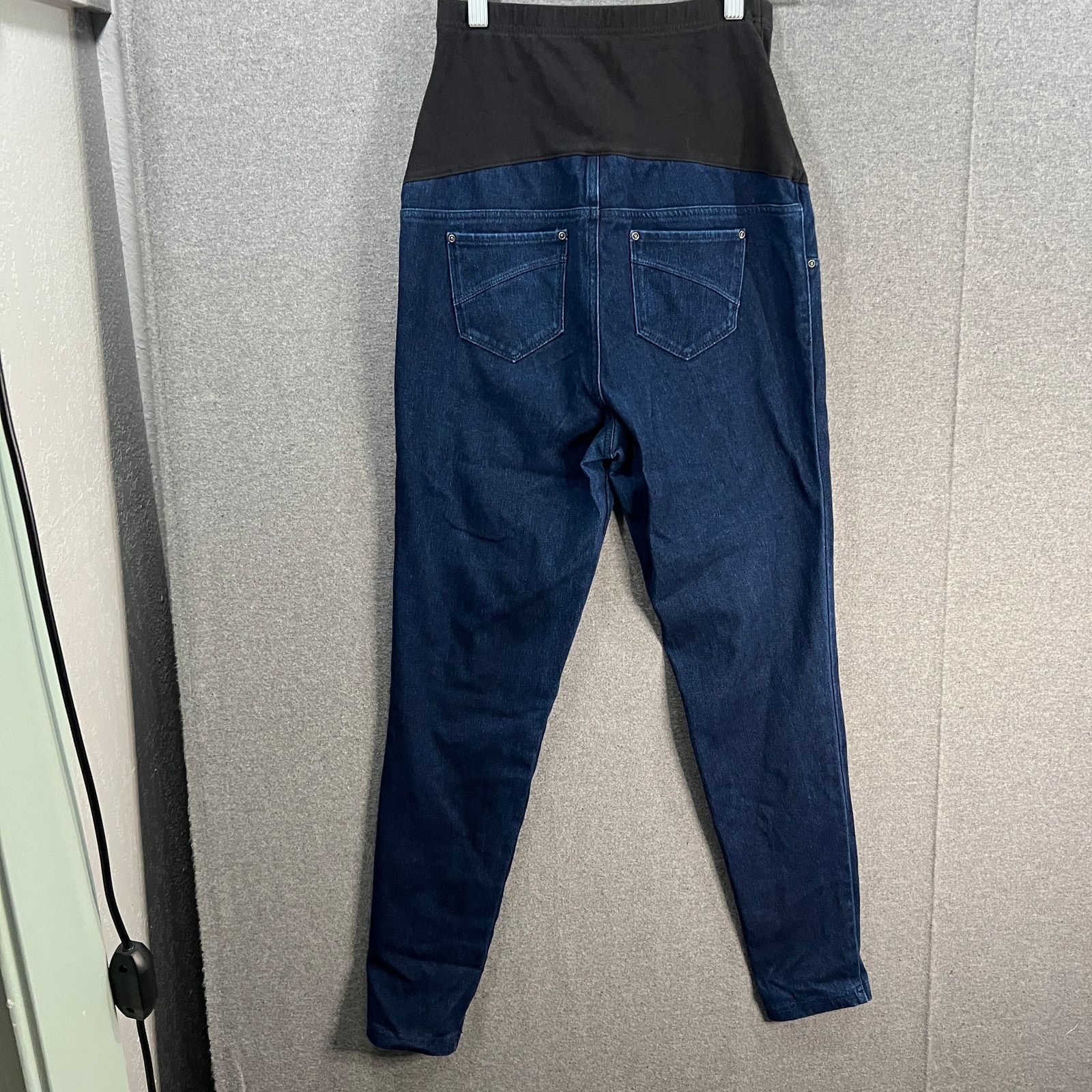 Other Time and Tru Maternity Jeans Women Size Small Blue Color Size 28" / US 6 / IT 42 - 3 Thumbnail