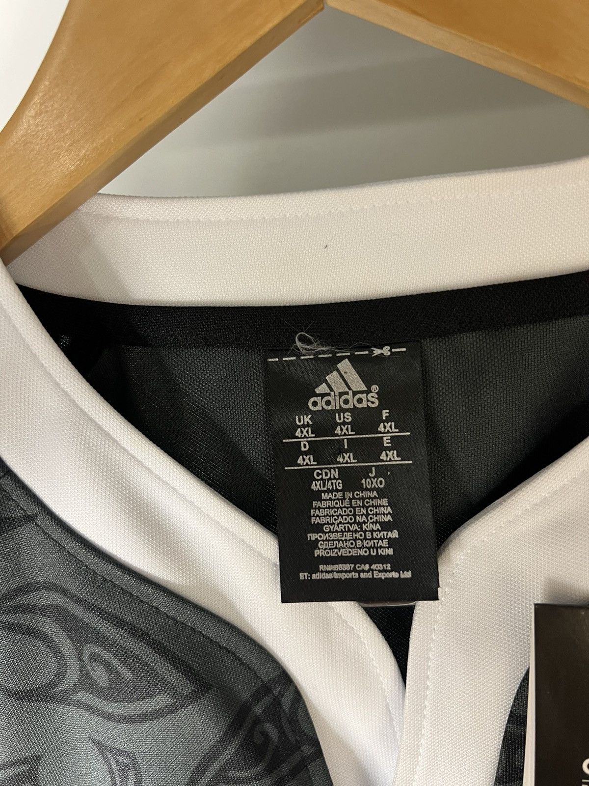 Adidas VINTAGE ADIDAS NEW ZEALAND MAORI NRL RUGBY JERSEY RETRO Y2K Size US XXL / EU 58 / 5 - 15 Thumbnail