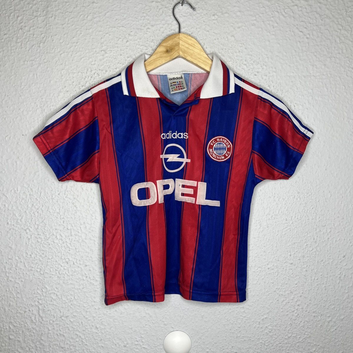 Adidas × Vintage Vintage Adidas Bayern Munich Navy Red Jersey 90s Tshirt Kit Size US XXS / EU 40 - 1 Thumbnail