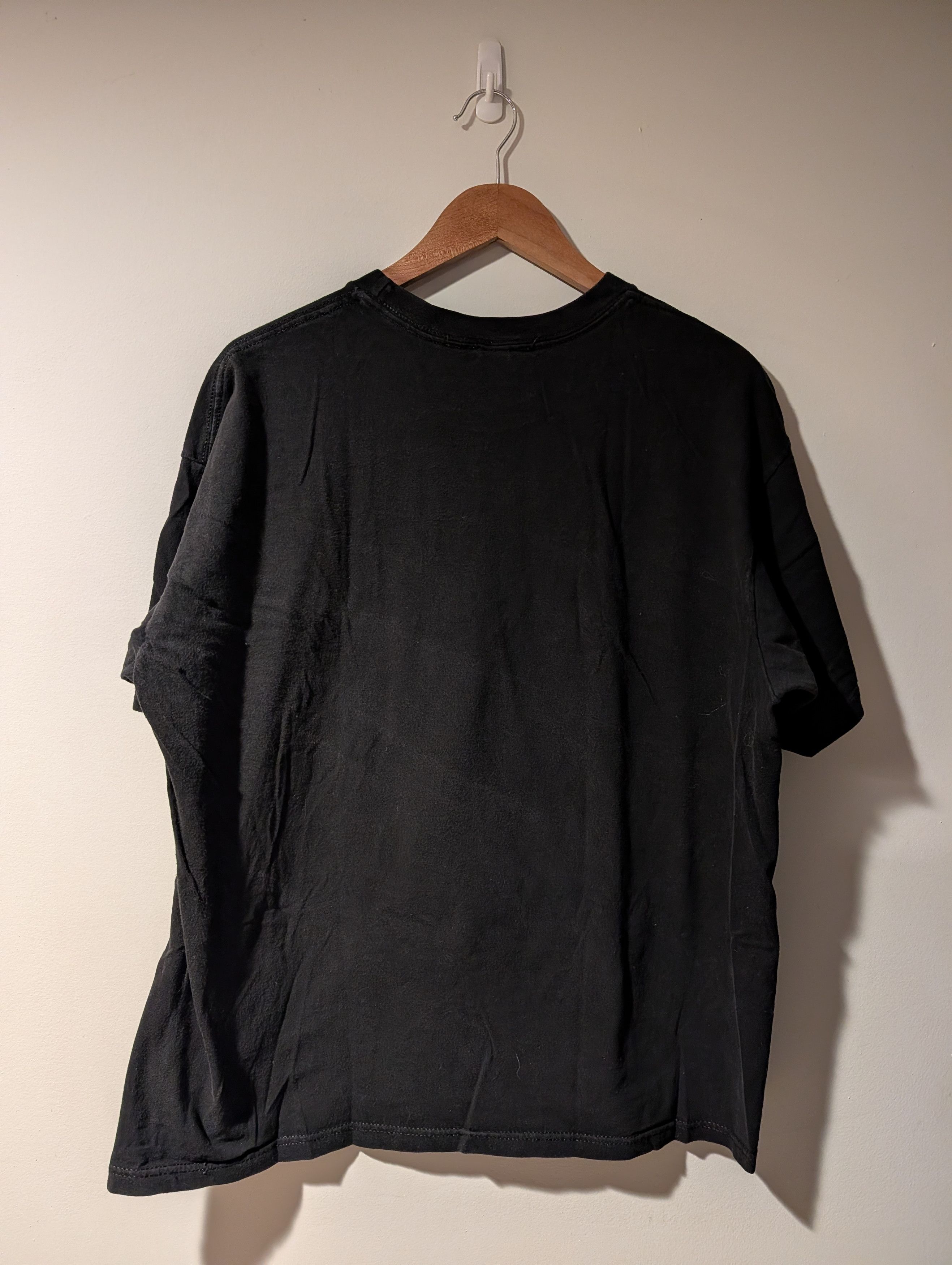 Obey Vintage Y2K Obey Propaganda Fist Tattoo Streetwear T-Shirt Size US XL / EU 56 / 4 - 4 Thumbnail