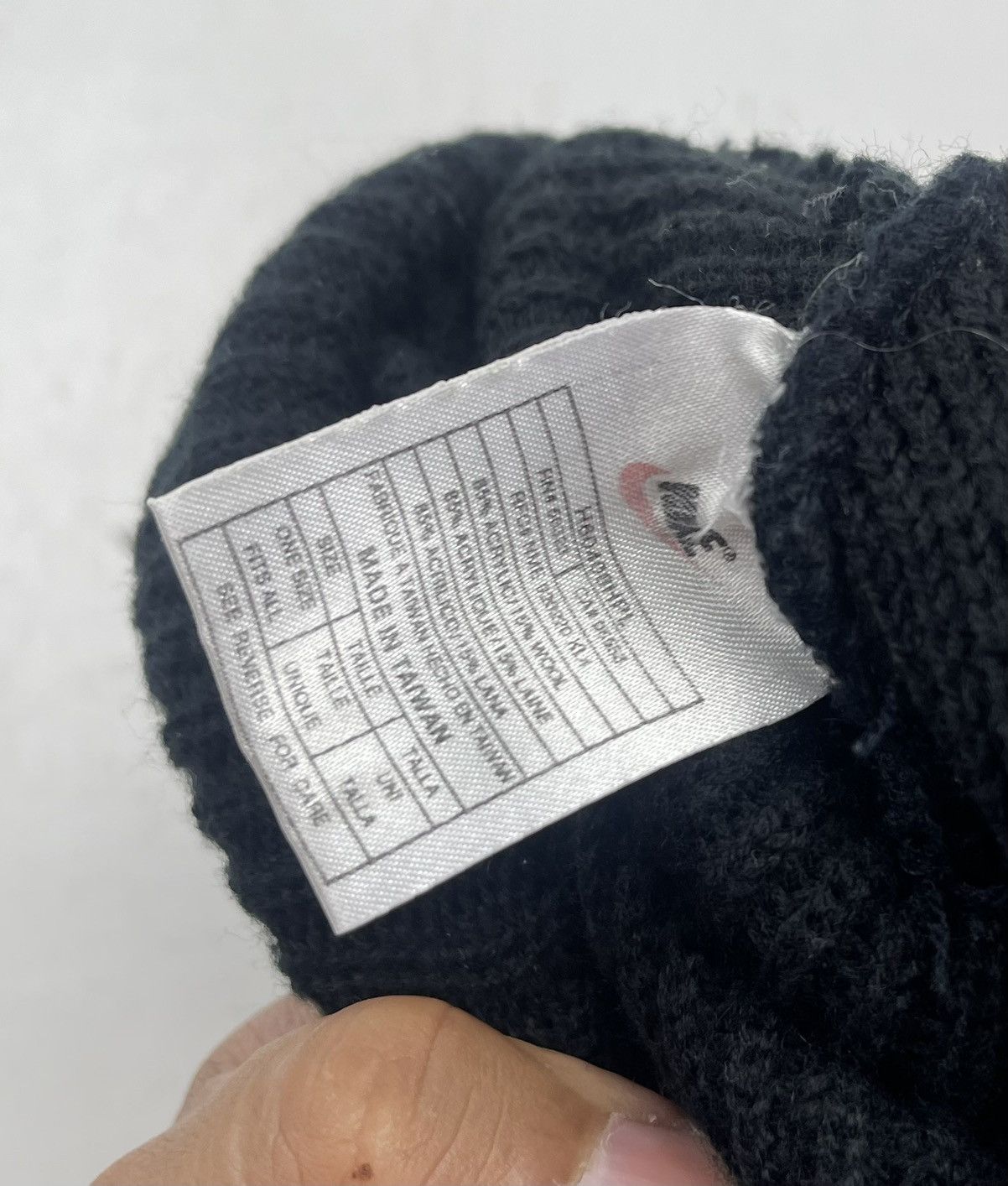Nike vintage nike big spell out beanie hat snow cap tc39 Size ONE SIZE - 5 Thumbnail