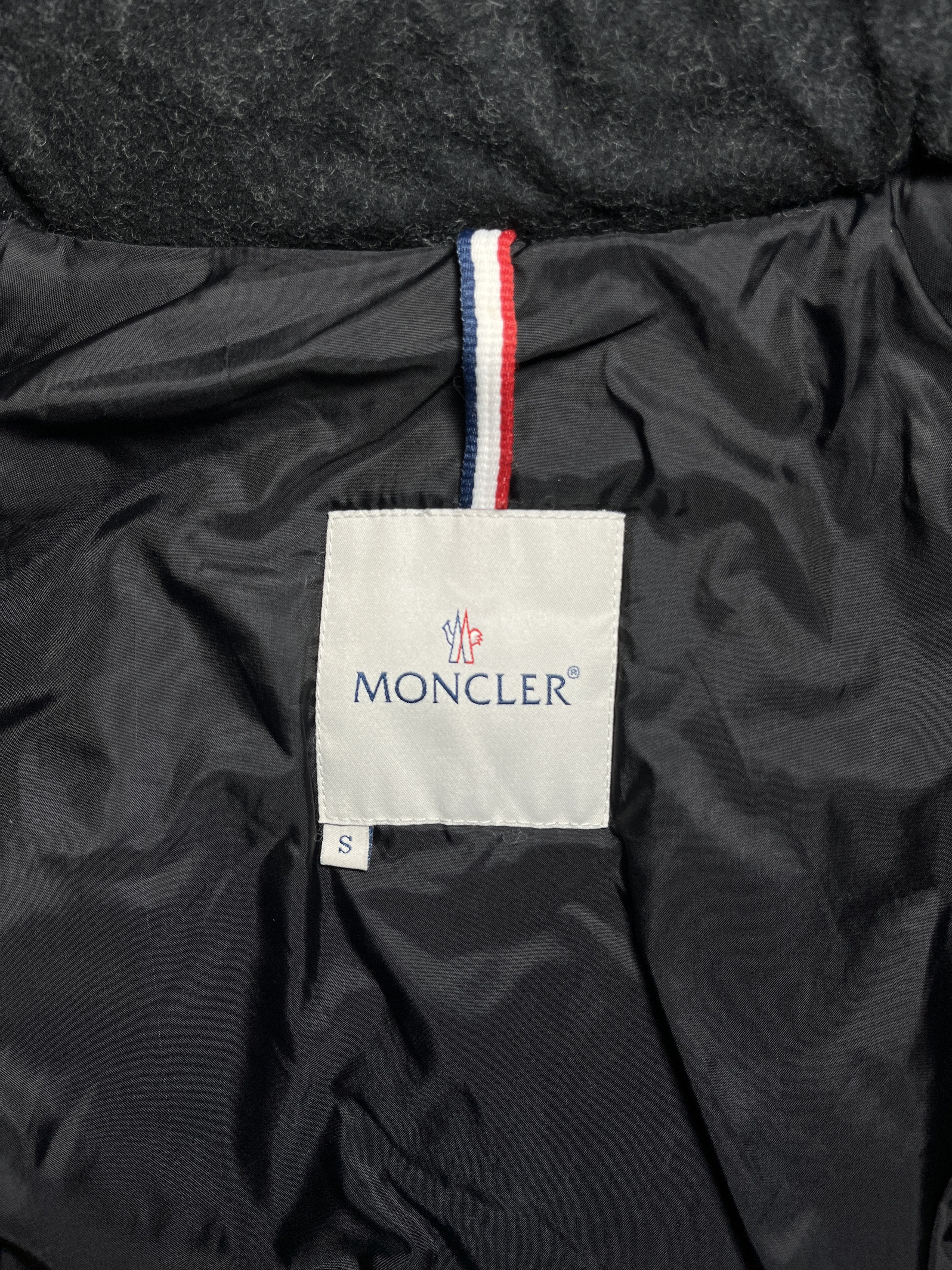 Moncler Vintage Y2K Moncler Women's Black Hooded Ski Jacket Size S Size S / US 4 / IT 40 - 15 Thumbnail