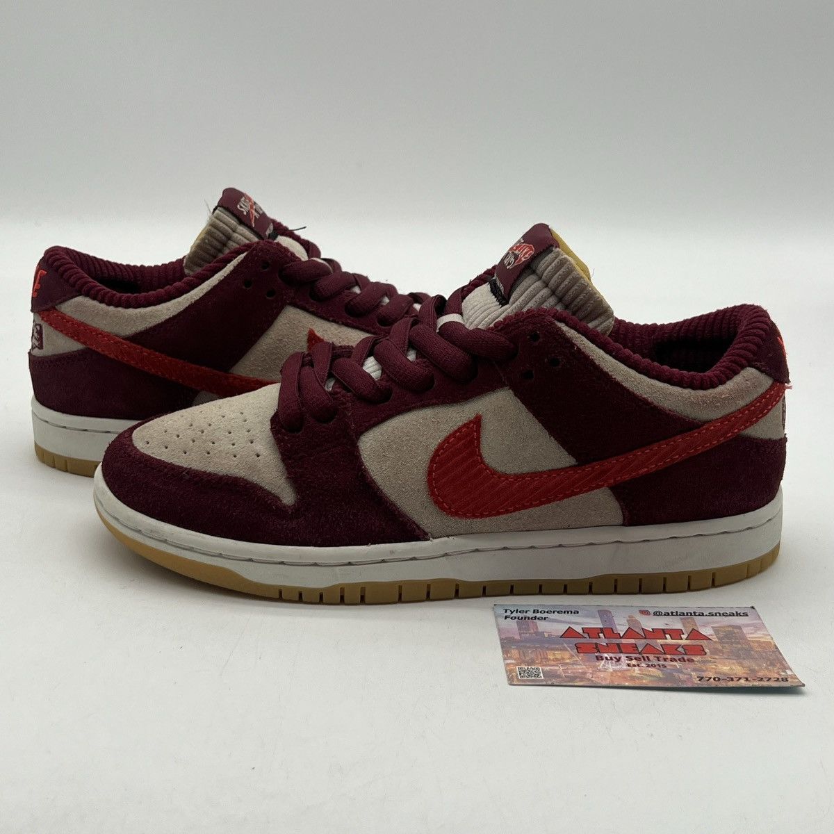 Nike Skate like a girl x nike dunk low sb Size US 4.5 / IT 34.5 - 1 Thumbnail