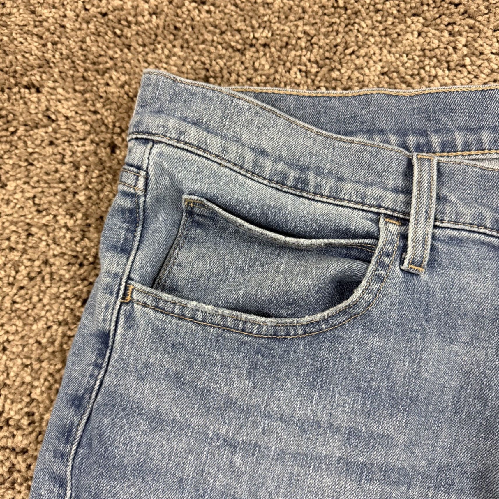 Hudson Hudson Jeans Men 34 Slim Straight Low Rise Medium Wash Denim Blake Shirt? Size US 35 - 3 Thumbnail