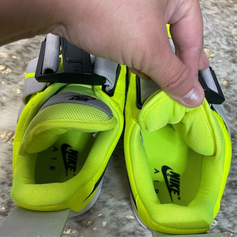 Nike Nike Air Force 1 Utility Neon Sneakers Size 9 Size US 9 / EU 42 - 6 Thumbnail