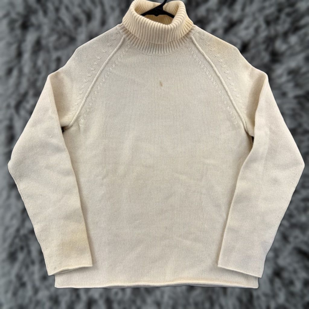 Banana Republic Banana Republic Sweater Womens Medium Ivory Lambswool Cashmere Turtleneck Preppy Pullover Raglan Sleeve Solid Knit Wool/Cashmere Logo Vintage: No Size M / US 6-8 / IT 42-44 - 1 Thumbnail