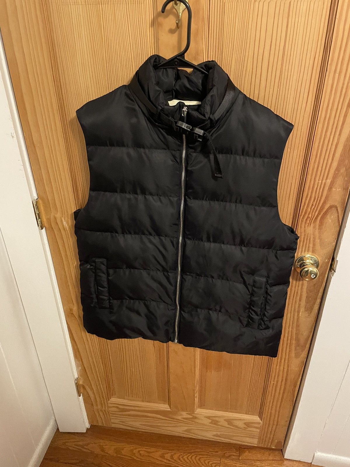 image of 1017 Alyx 9Sm Alyx Black Puffer Vest, Men's (Size Large)