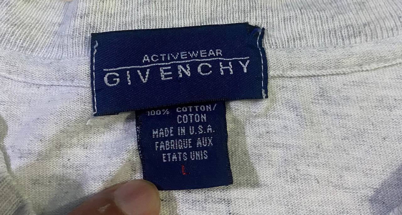 Vintage Vintage Givenchy Rare Design Shirt Size US L / EU 52-54 / 3 - 5 Thumbnail