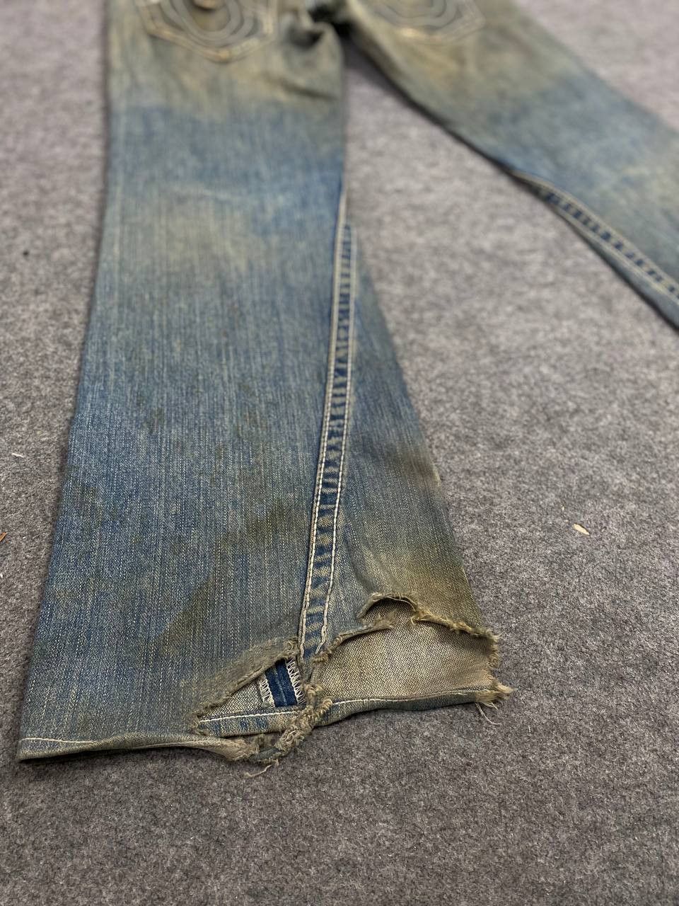 True Religion vintage true religion bootcut flare distressed denim Size US 34 / EU 50 - 6 Thumbnail