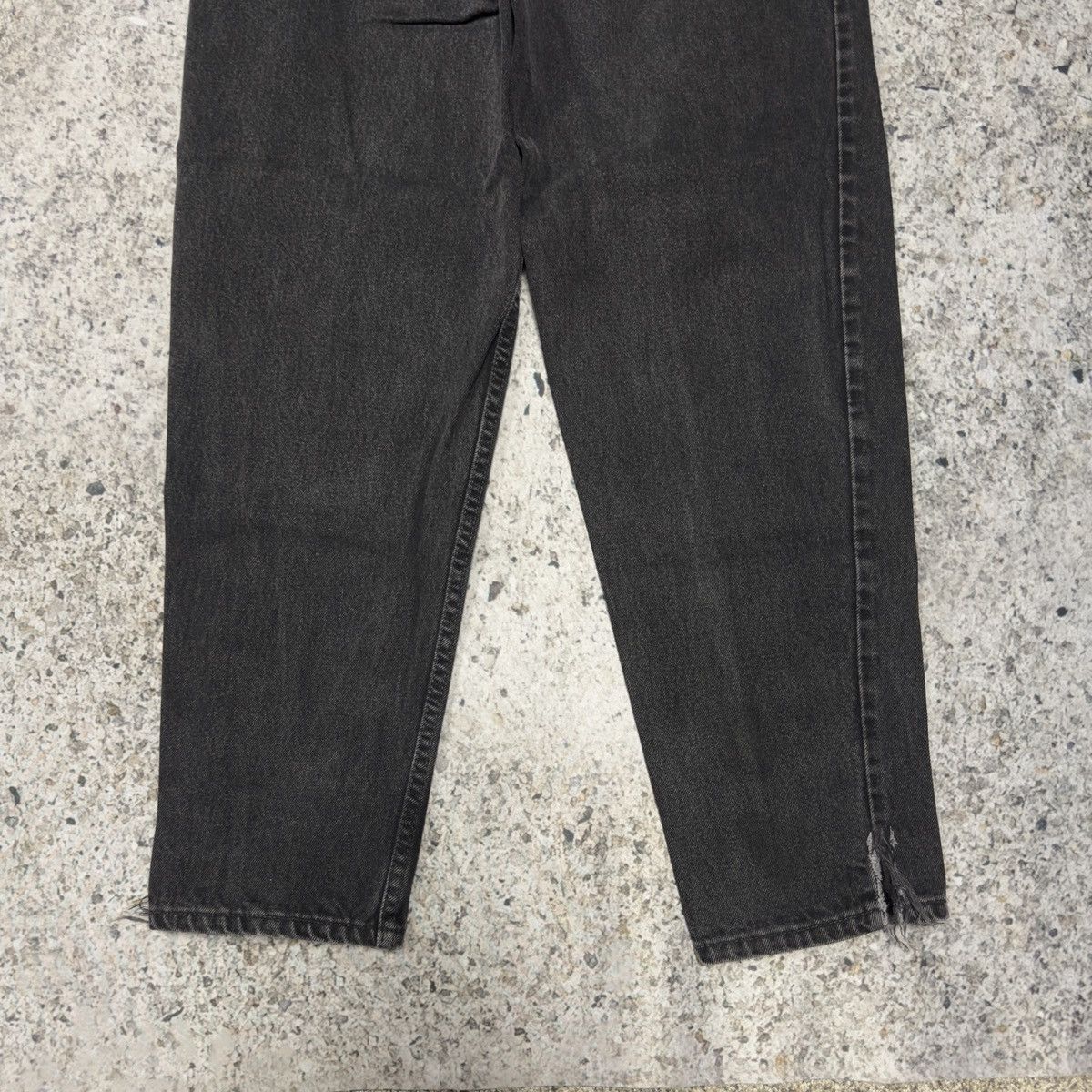 Levi's 90s Levi’s 560 Faded Black Loose Tapered Jeans ERD Grunge Size US 31 - 10 Thumbnail