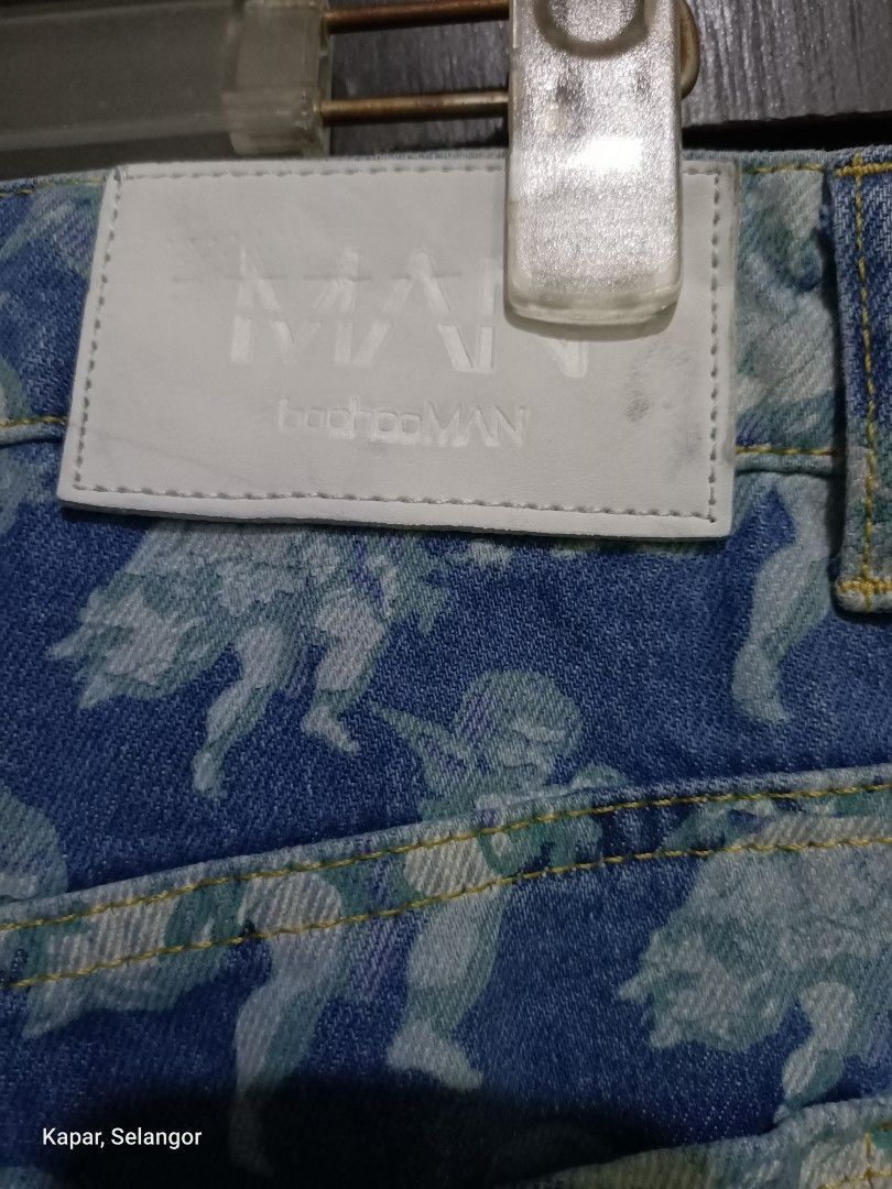 Boohoo × Hysteric Glamour BoohooMAN full print relaxed jeans Size US 35 - 9 Thumbnail