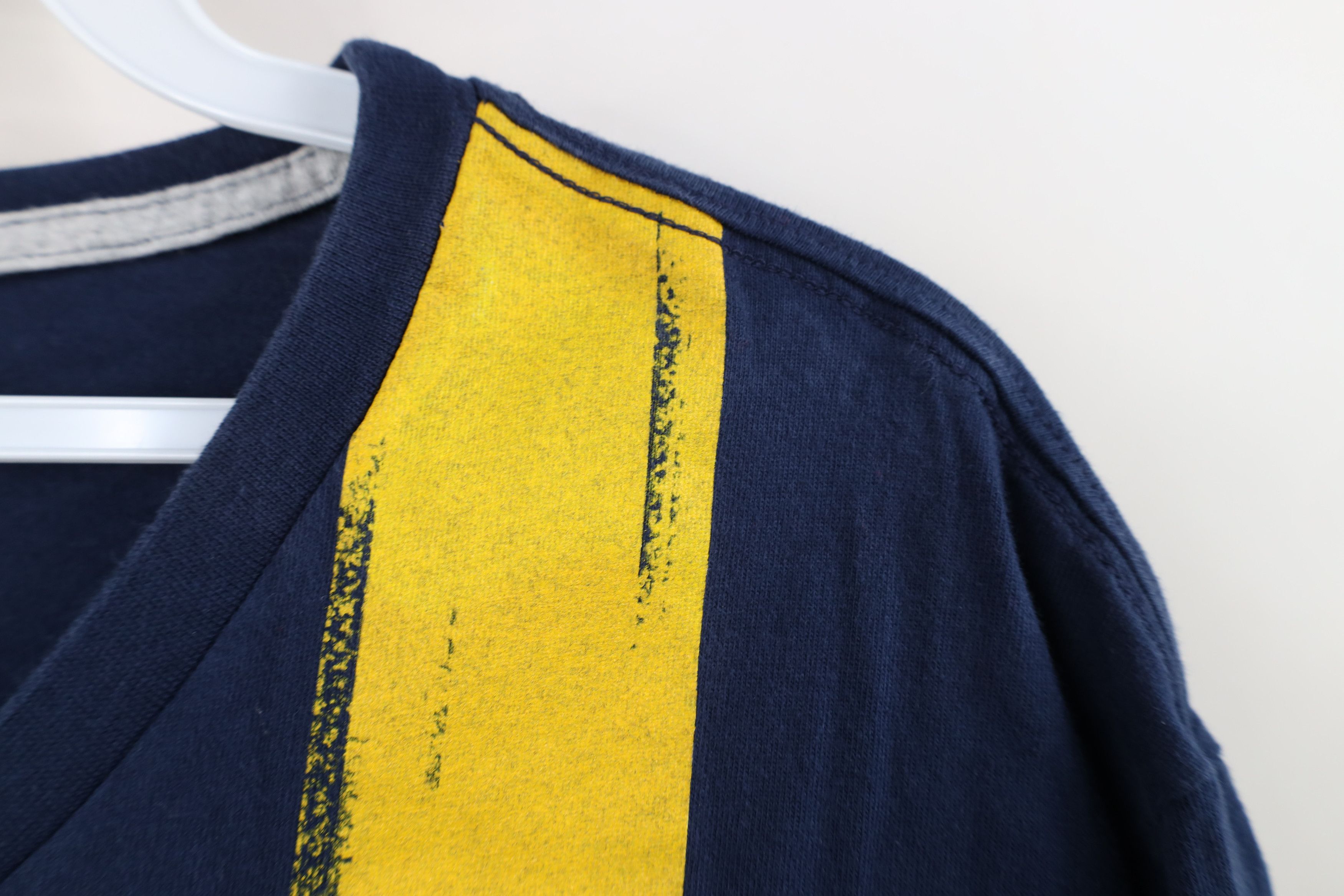 Nike Vintage Nike Swoosh Australia National Team Soccer T-Shirt Size US L / EU 52-54 / 3 - 7 Thumbnail