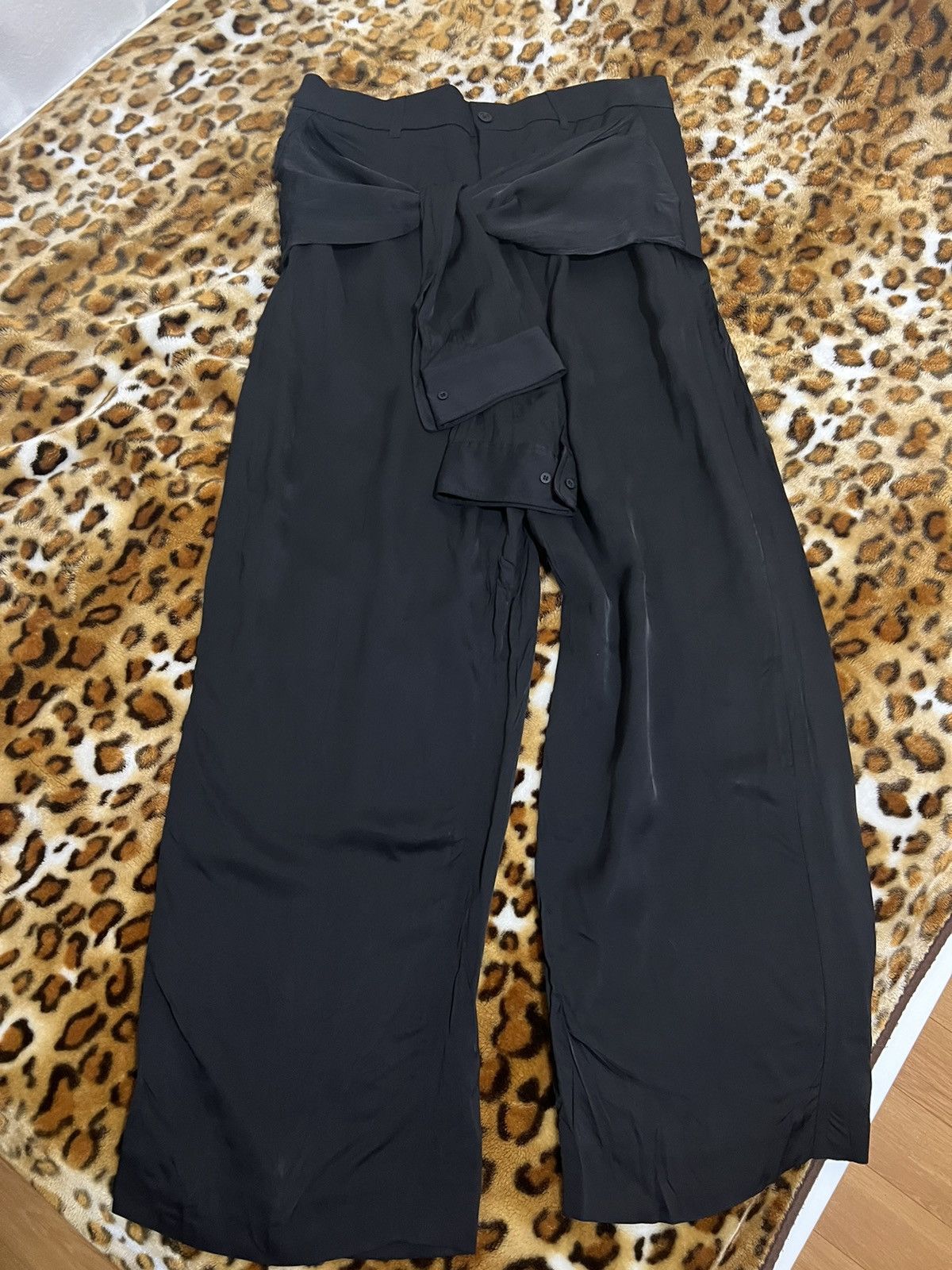 パンツ Balenciaga Fluid Trousers Balenciaga Fluid Tailored Trousers | italist