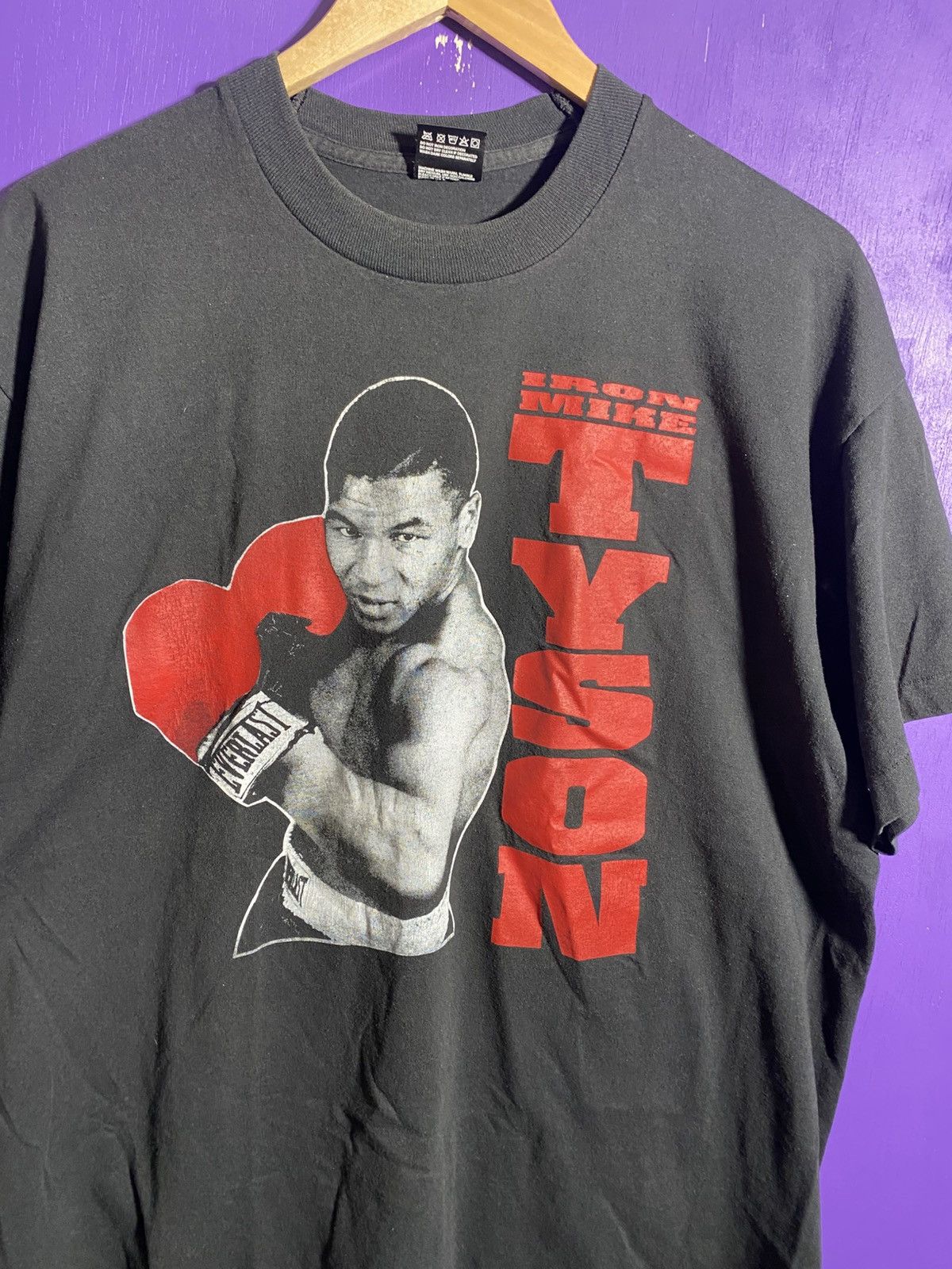 Vintage Vintage 1995 Iron Mike Tyson leave no man alive t-shirt Size US XL / EU 56 / 4 - 3 Thumbnail