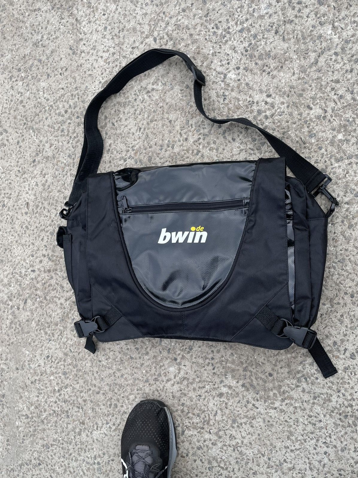 Other 🔥 VINTAGE MESSENGER BAG Y2K CROSSBODY DRILL BLOKECORE 🔥 Size ONE SIZE - 4 Thumbnail