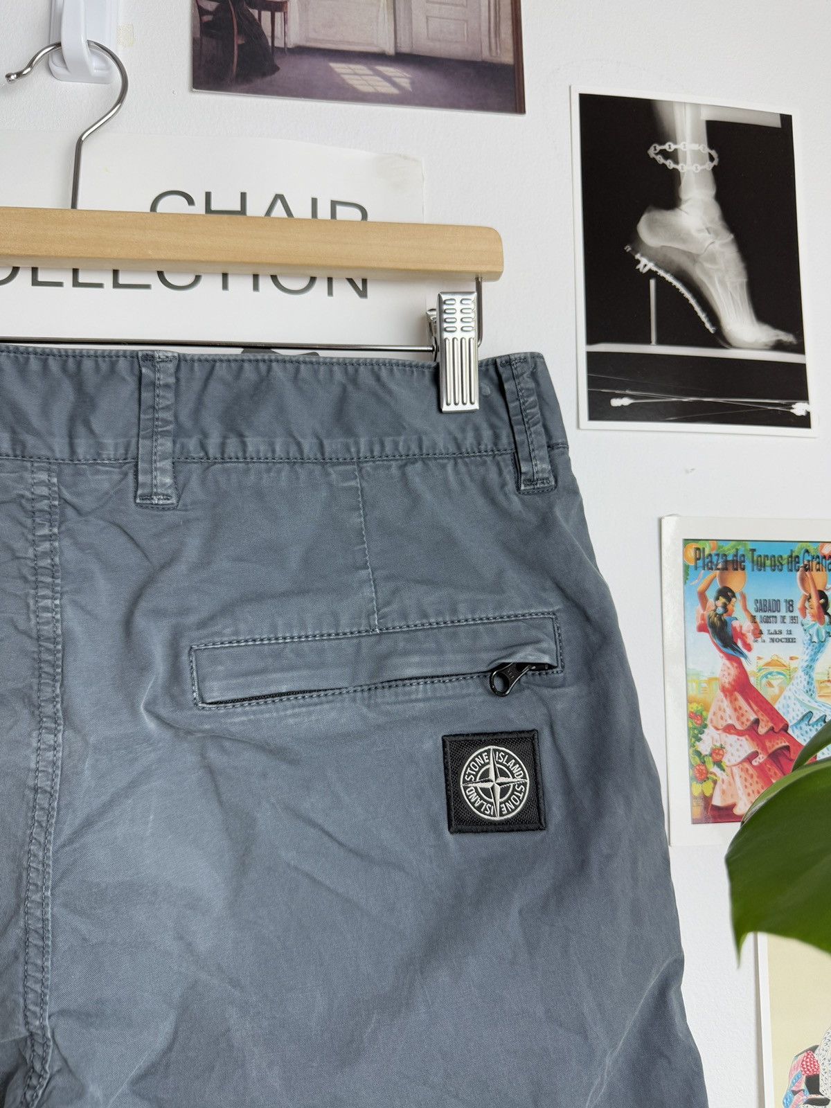 Designer × Stone Island Stone Island small logo shorts 30 designer luxury drill italy Size US 30 / EU 46 - 3 Thumbnail