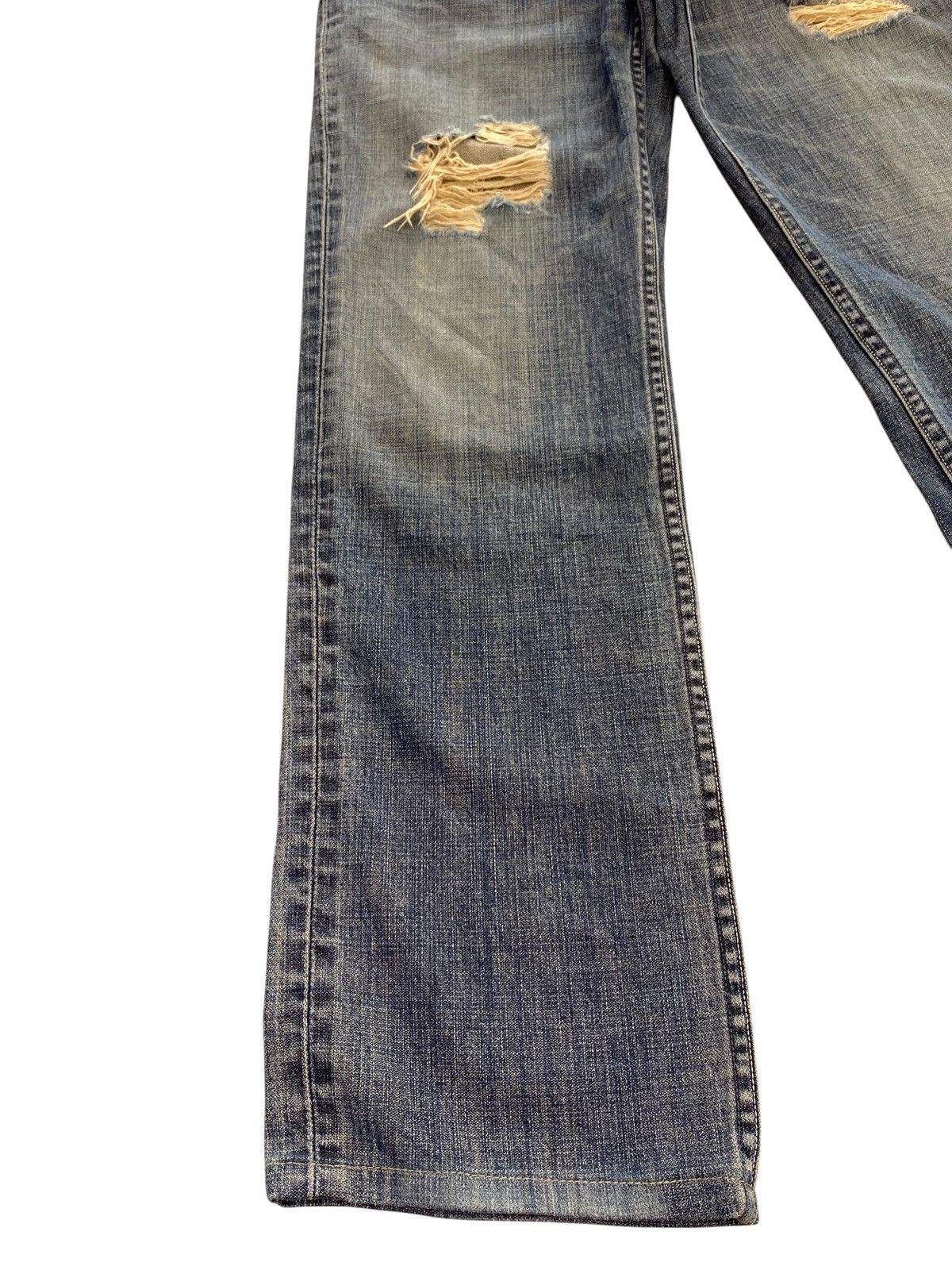 Levi's Levi’s Distressed Faded Wash Style Loose Jeans Size US 28 / EU 44 - 7 Thumbnail