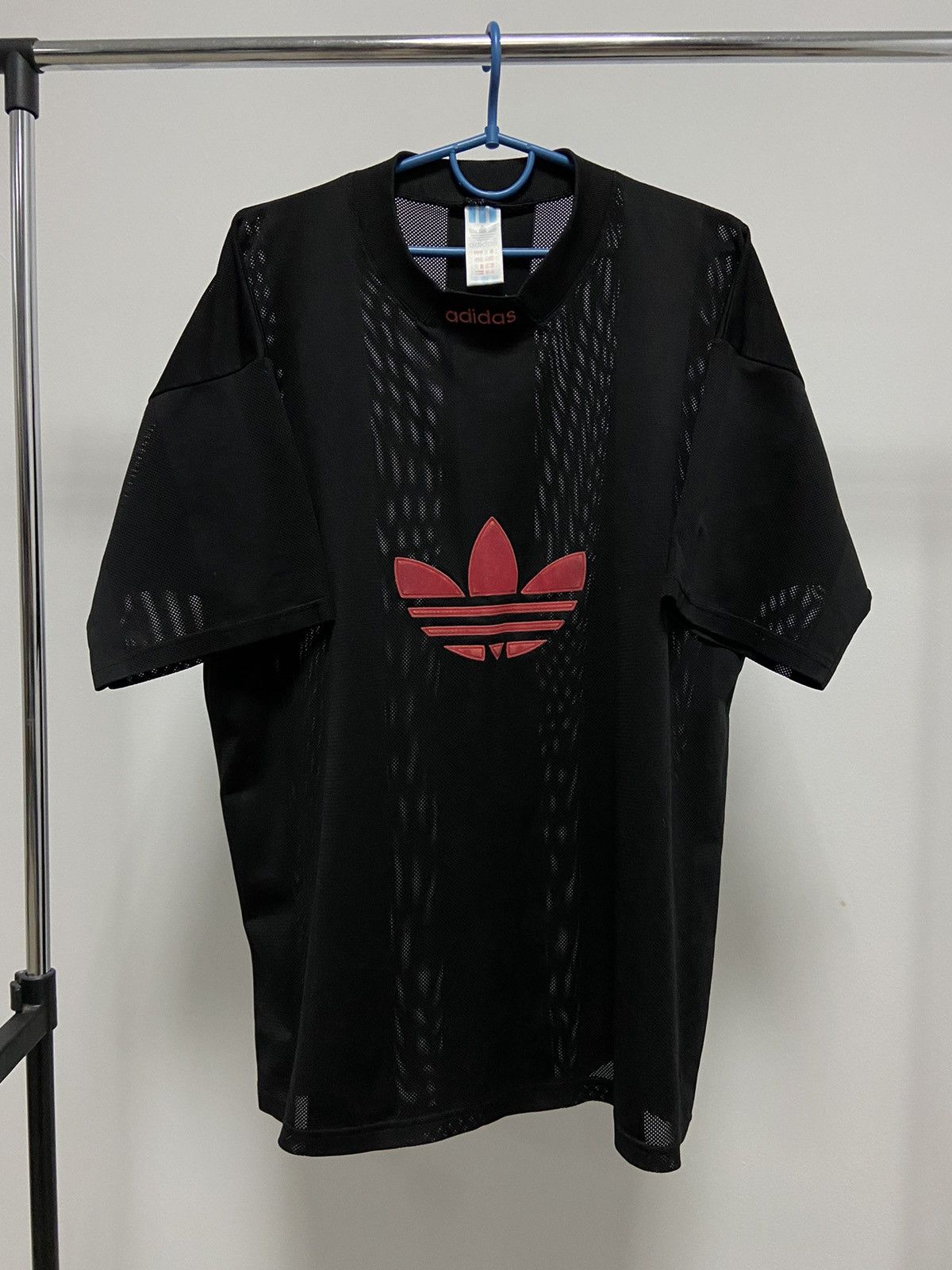 Adidas × Vintage Adidas Originals Vintage Big Logo T Shirt mesh Y2K Size US L / EU 52-54 / 3 - 1 Thumbnail