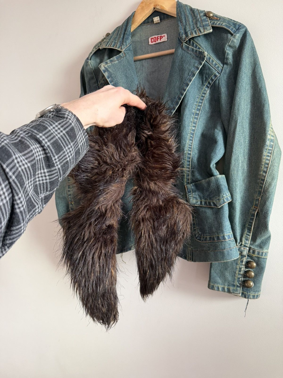 Vintage Denim Jacket with Detachable Faux Fur Collar Size S / US 4 / IT 40 - 8 Thumbnail