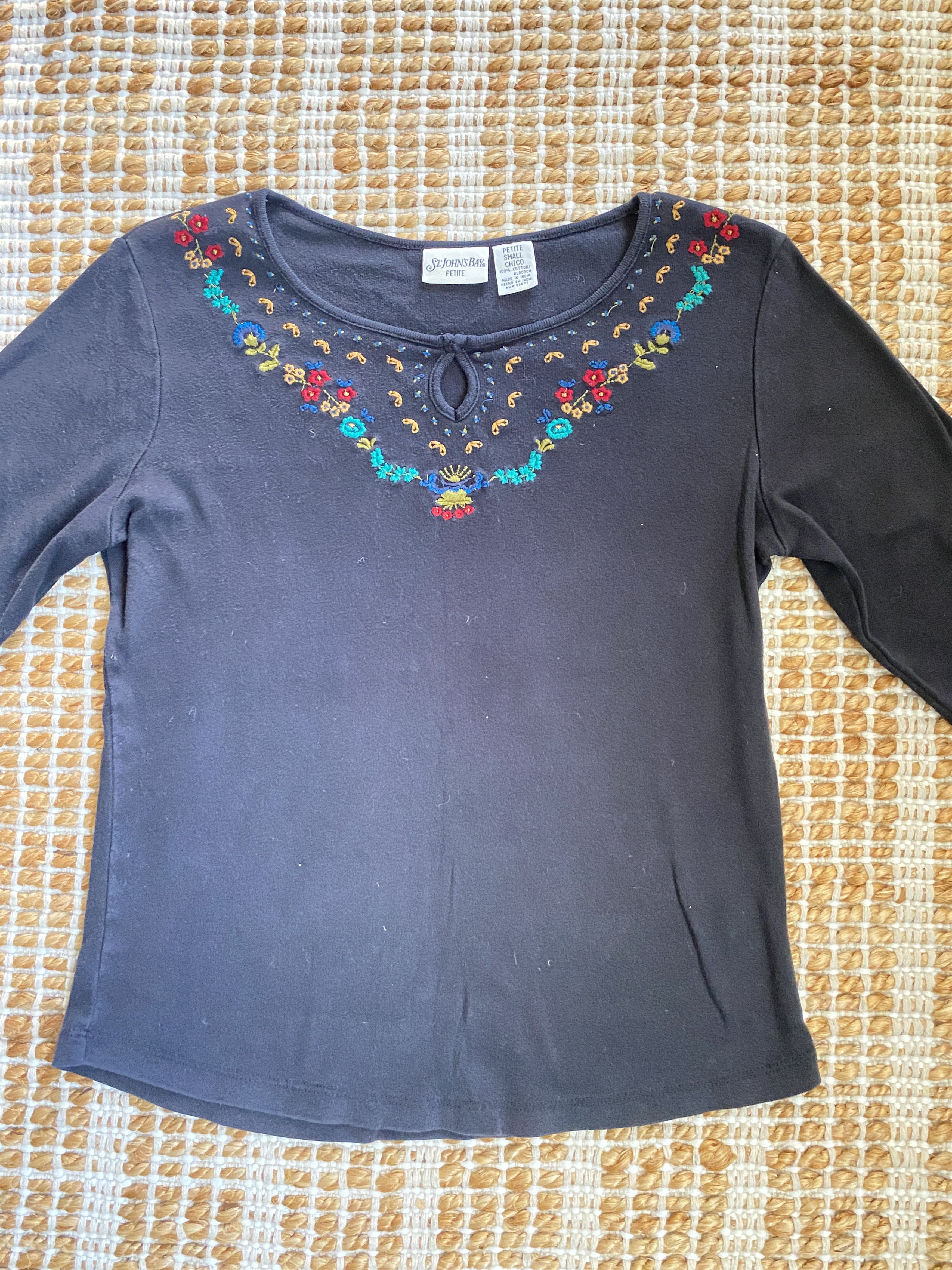 Other Vintage St. John’s Bay Embroidered Black Cotton Top Size S / US 4 / IT 40 - 1 Thumbnail