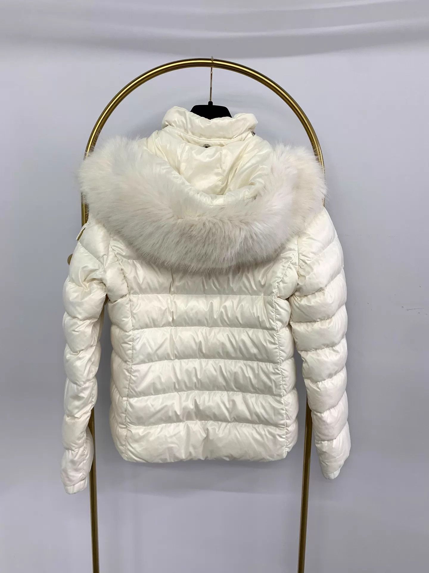 Moncler MonclerBadyfurWhiteFoxFurCollarDetachableHood3down Size M / US 6-8 / IT 42-44 - 3 Thumbnail