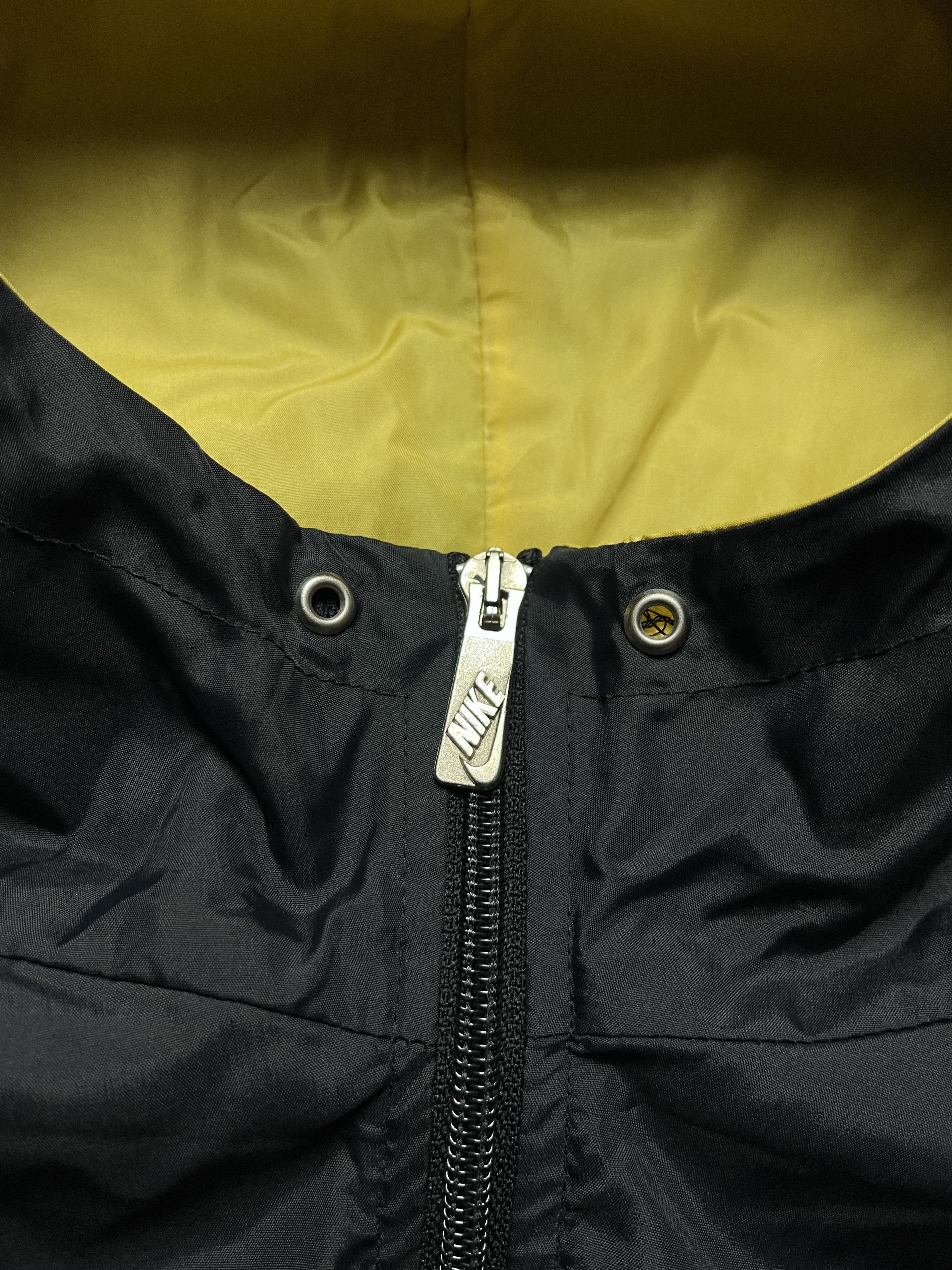 Nike × Vintage Nike Oregon 80's Vintage Windbreaker Light Jacket Made In UK Size US S / EU 44-46 / 1 - 5 Thumbnail