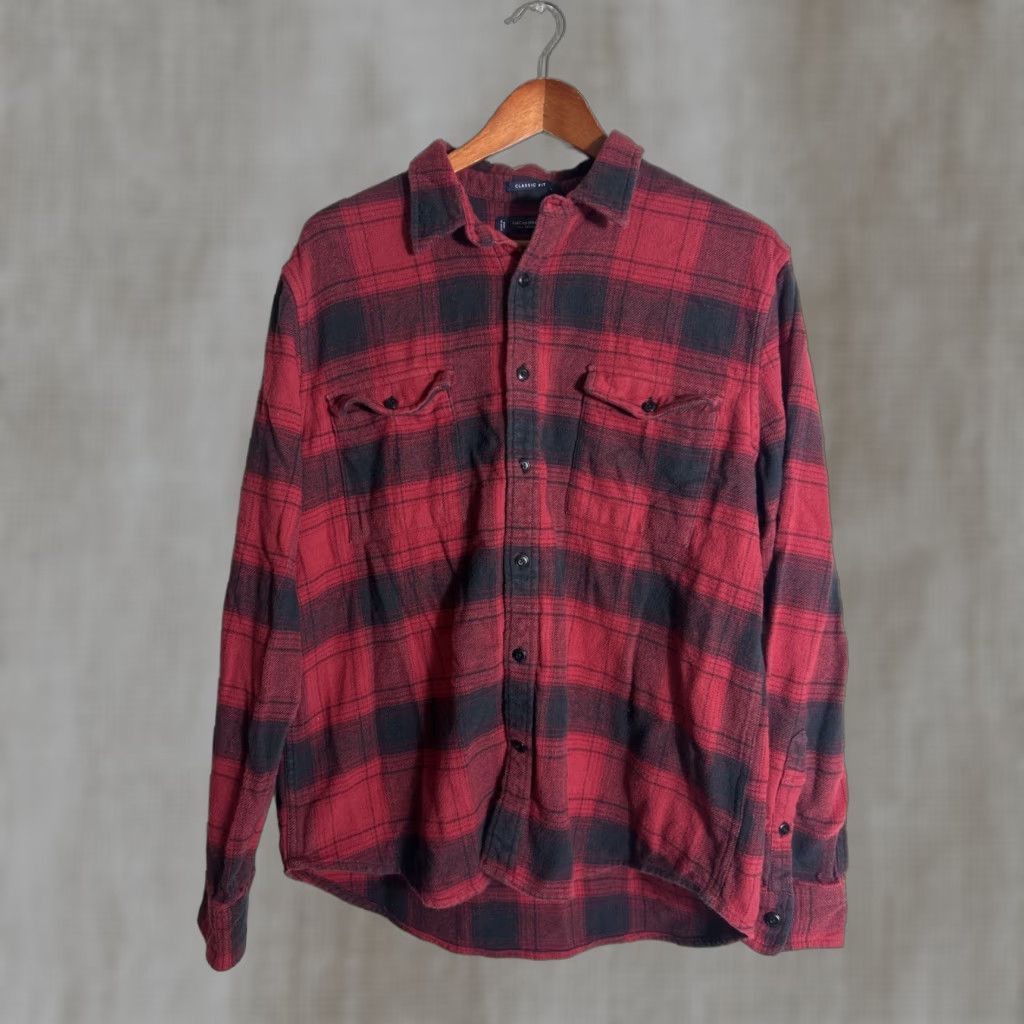 Lucky Brand Lucky Brand Mens XL Classic Fit Flannel Shirt Red Black Plaid Flaws Buttons Size US XL / EU 56 / 4 - 1 Thumbnail