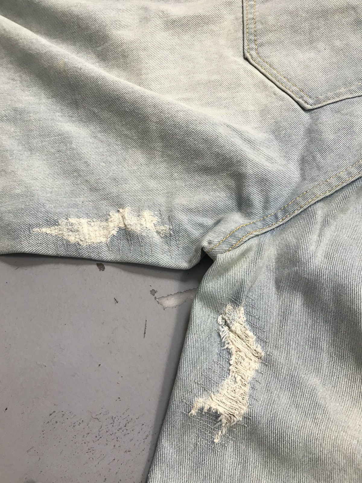 Vintage Vintage women’s gucci inspired studds crystel denim Size 28" / US 6 / IT 42 - 6 Thumbnail