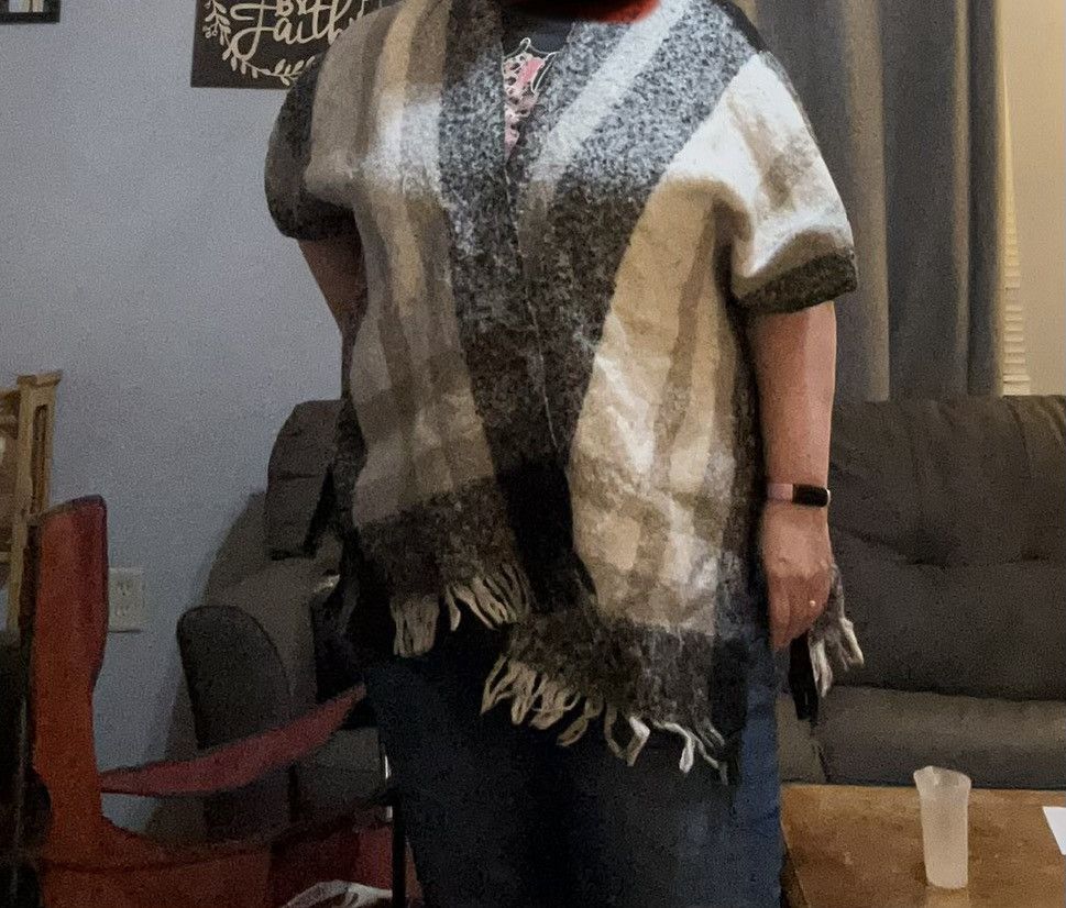 Nine West Nine West plaid fringe shawl poncho Size ONE SIZE - 7 Thumbnail