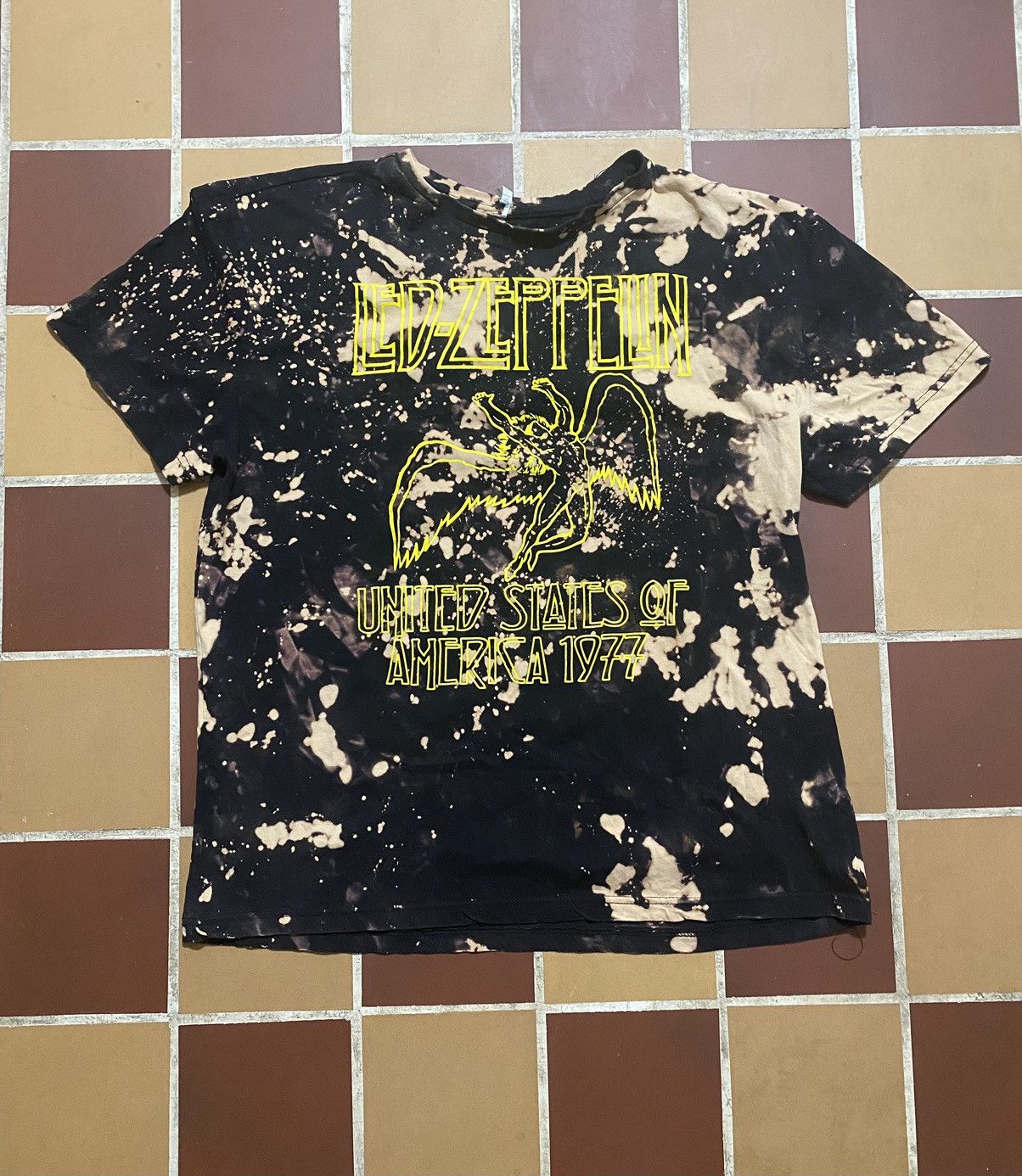 Band Tees Vintage Bleached Led Zeppelin Shirt Size US XXL / EU 58 / 5 - 1 Thumbnail