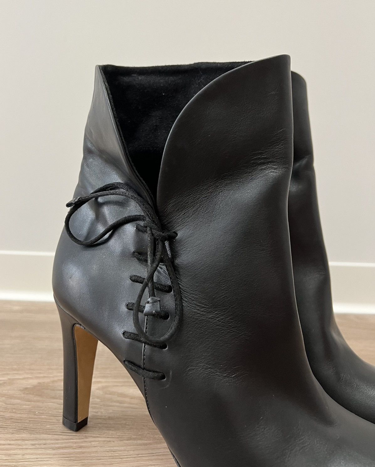 Bally Bally Switzerland Black Leather Ankle Heels Boots Size US 8 / IT 38 - 3 Thumbnail